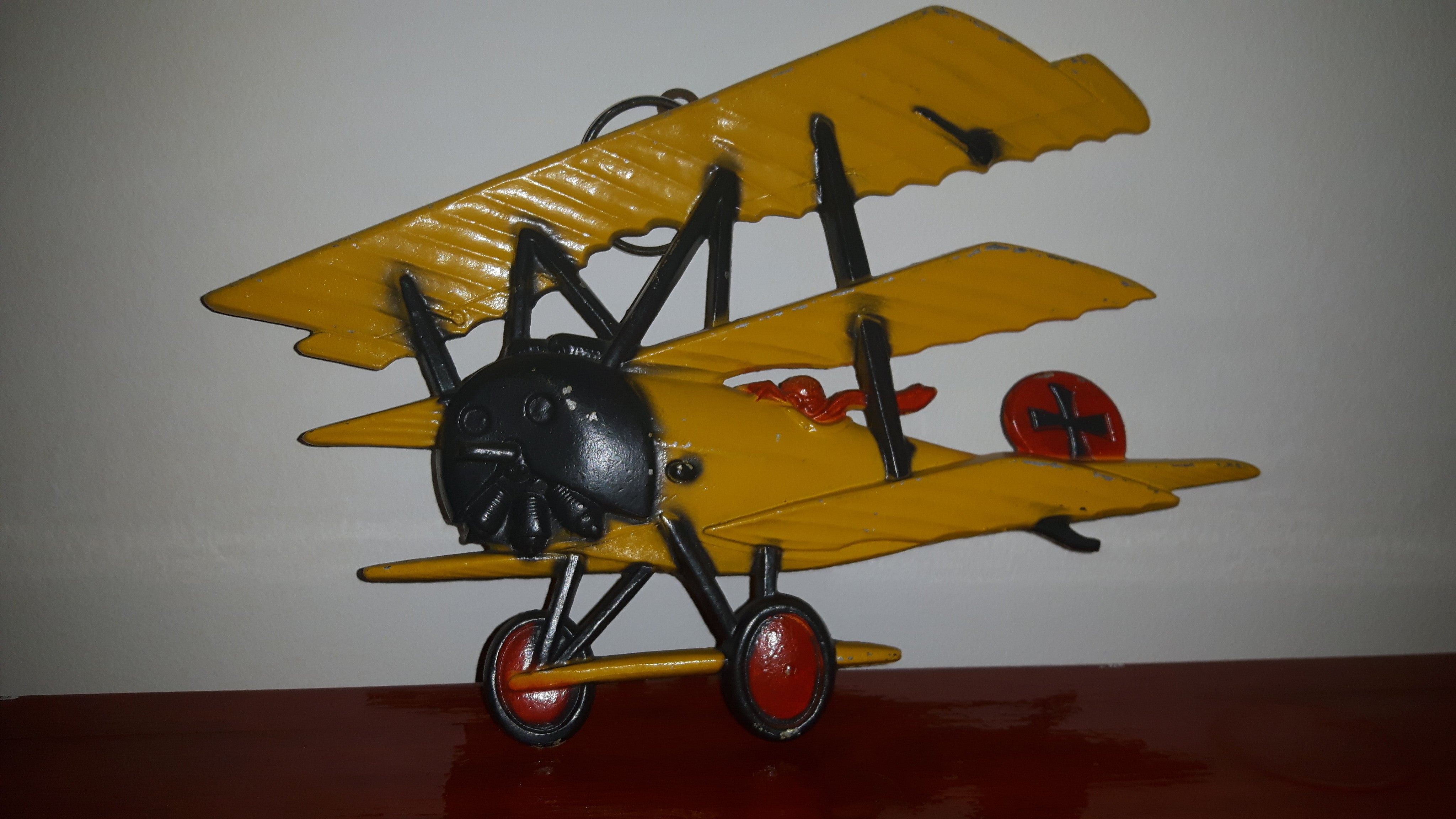 Vintage Homco Yellow Tri-plane WWI Era Cast Metalware Wall Plaque 1975