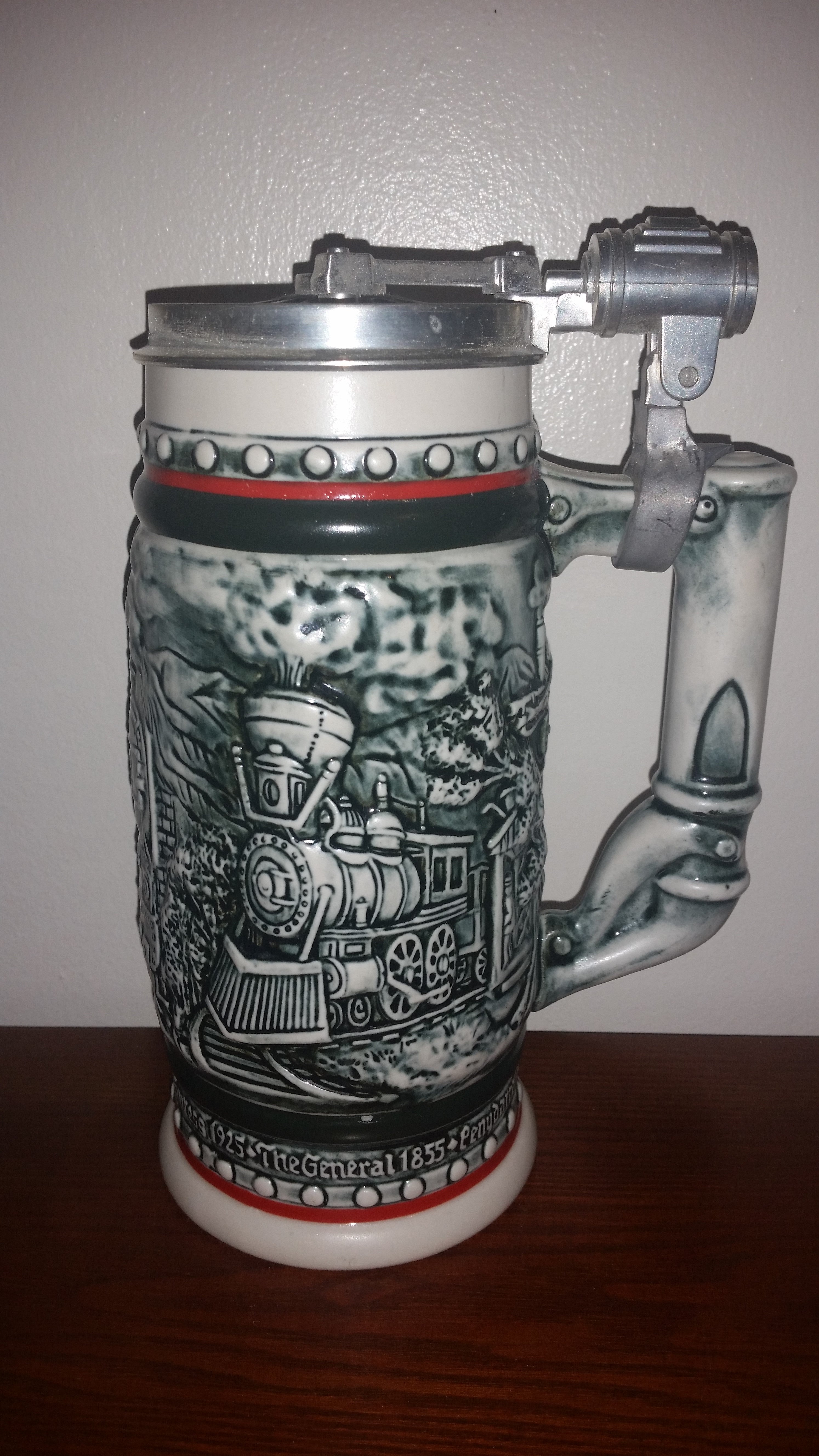 1982 Avon Age of The Iron Horse Railroad Locomotive Train Engine Lidded Beer Stein