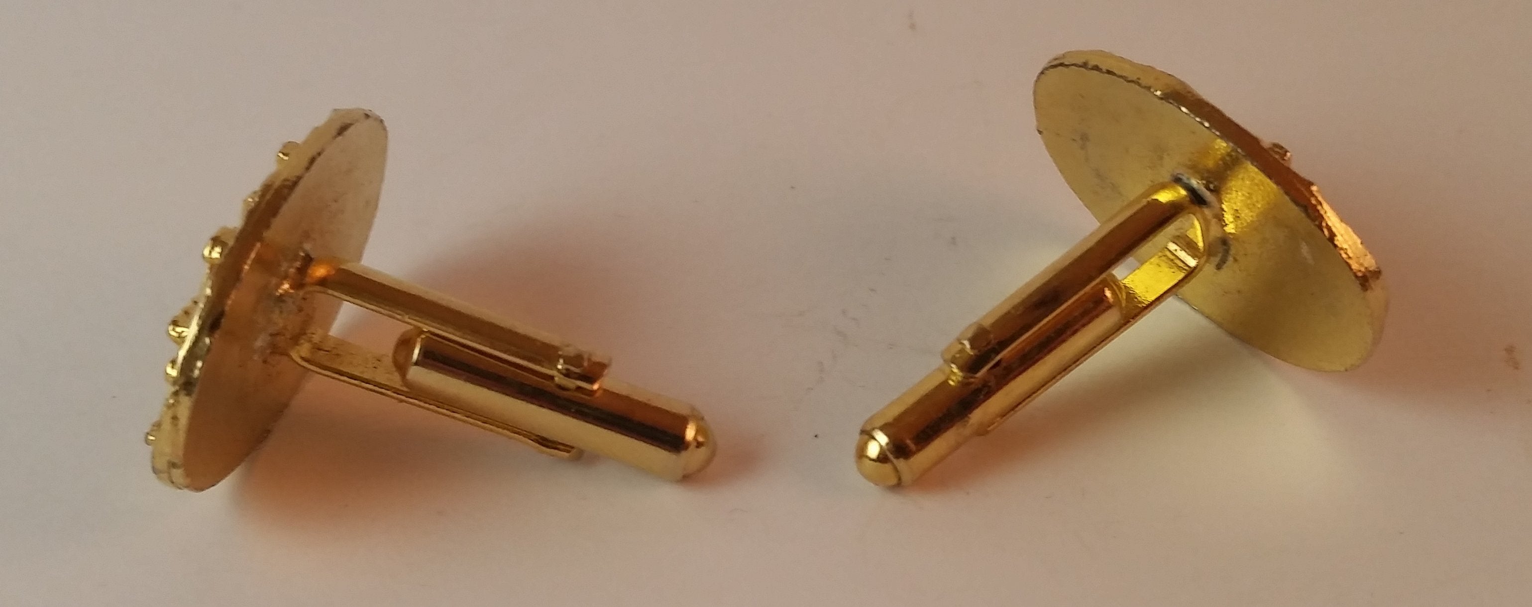 Vintage Gold Tone Las Vegas Cufflinks 2