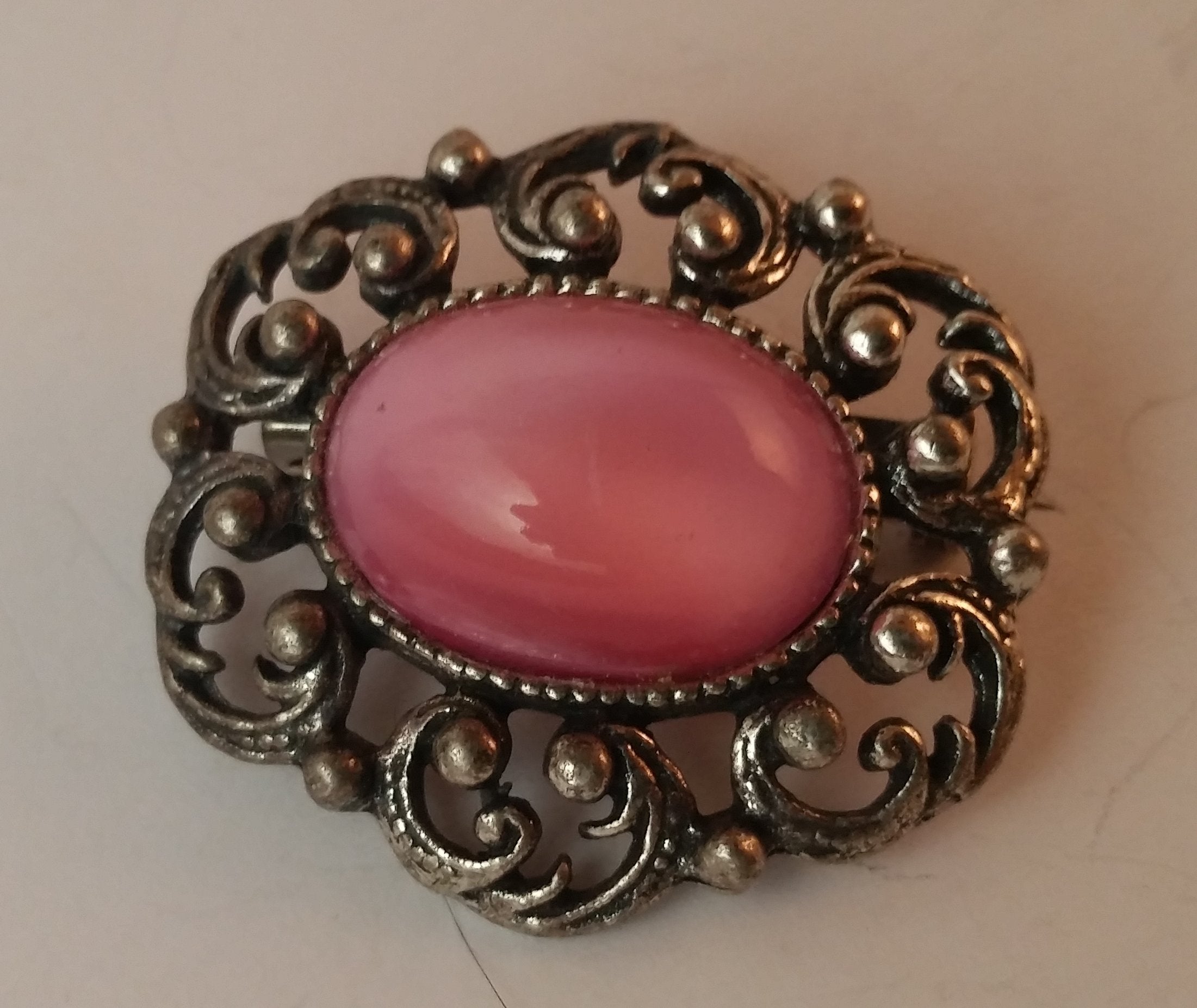 Vintage 1960s Pink Cabochon Brooch Pin Metal