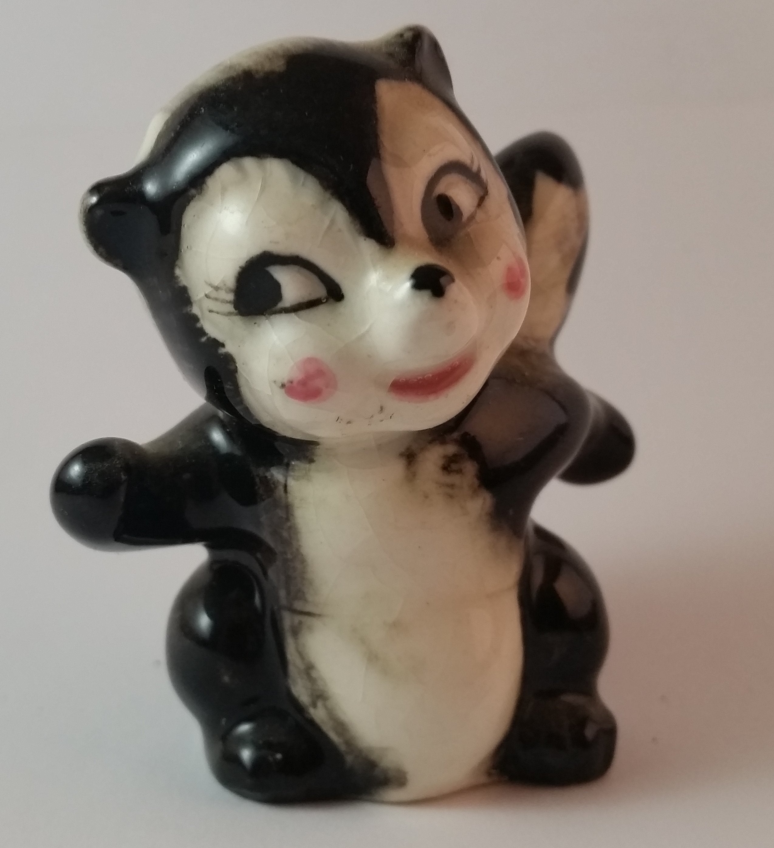 Vintage Skunk Porcelain Figurine Ready To Run Not Signed