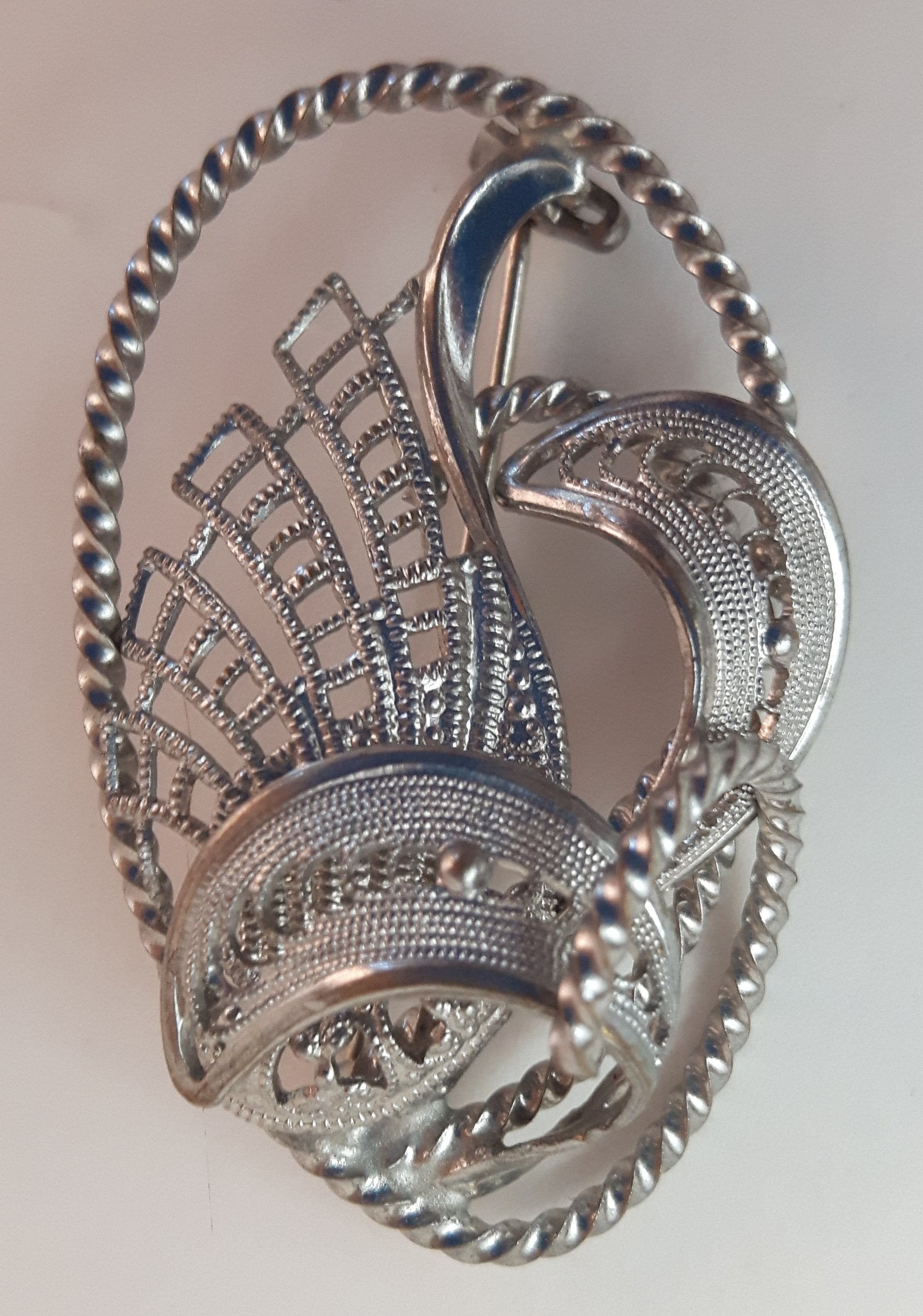 Vintage Silver Tone Opera Twist Style Brooch