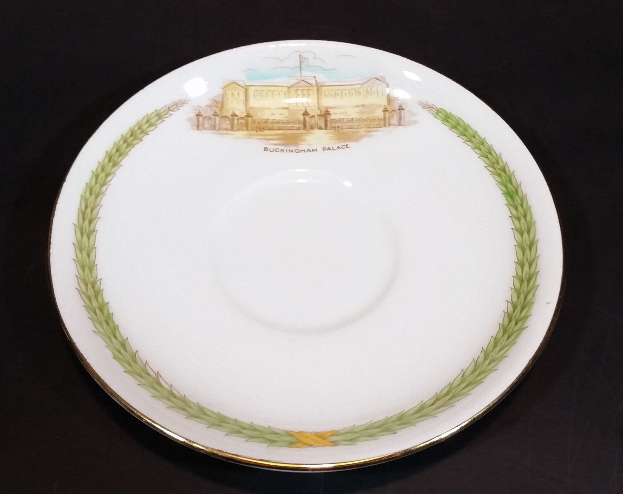 1930s Aynsley Bone China England Buckingham Palace Teacup Saucer