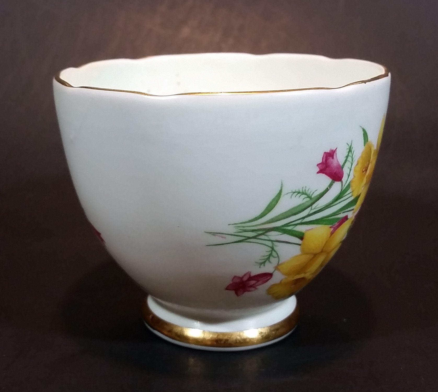 1970s Delphine Bone China Yellow Daffodils Teacup 6