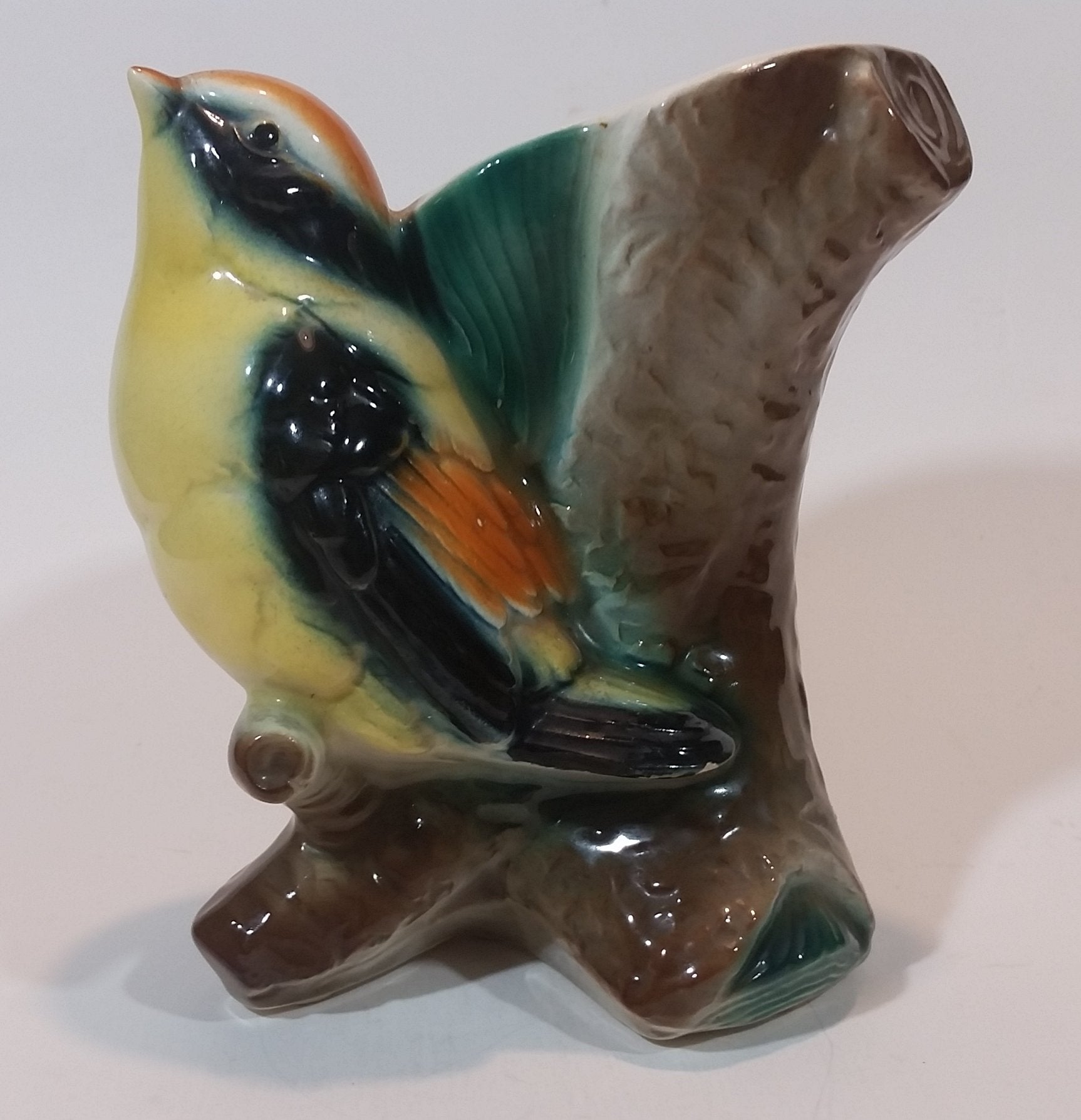 1950s Royal Copley Western Tanager or Warbler Bird on Tree Stump Ceramic Porcelain Planter