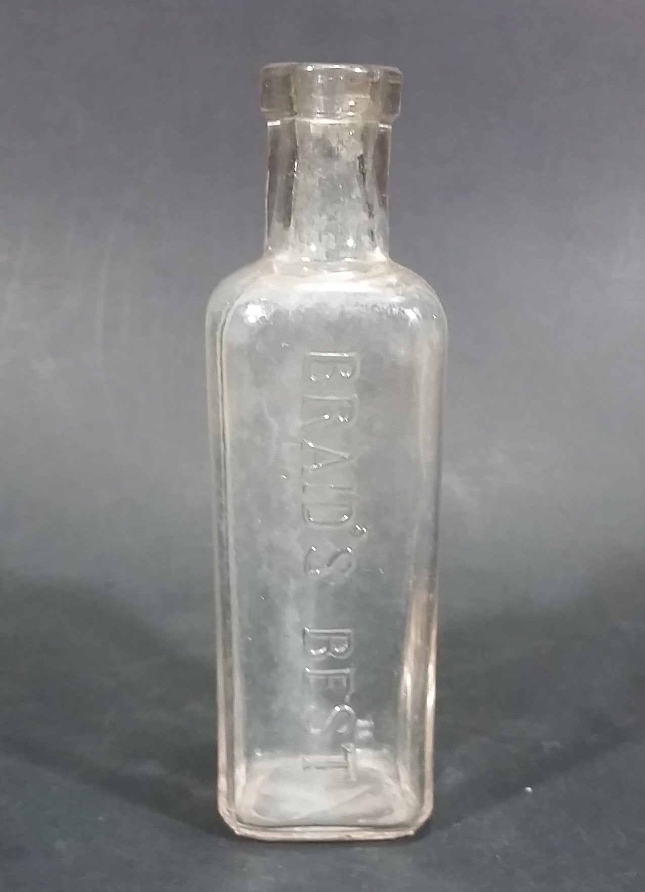 Extremely Rare 1896-1924 Braid's Best Coffee or Tea Flavoring Glass Bottle - W.M. Braid & Co.