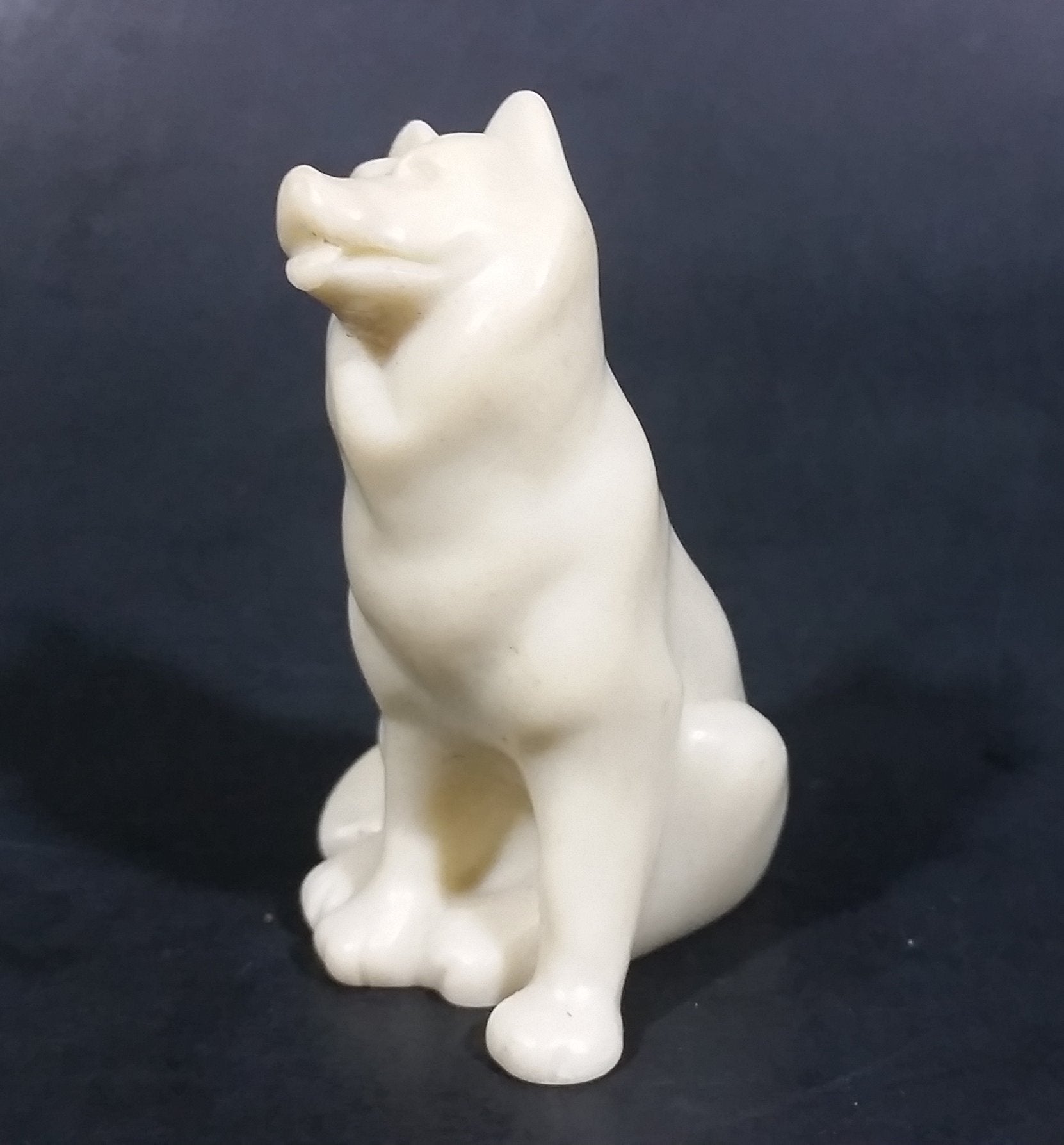Small Marble Resin White Soapstone look Wolf Dog Sculpture Figurine 15