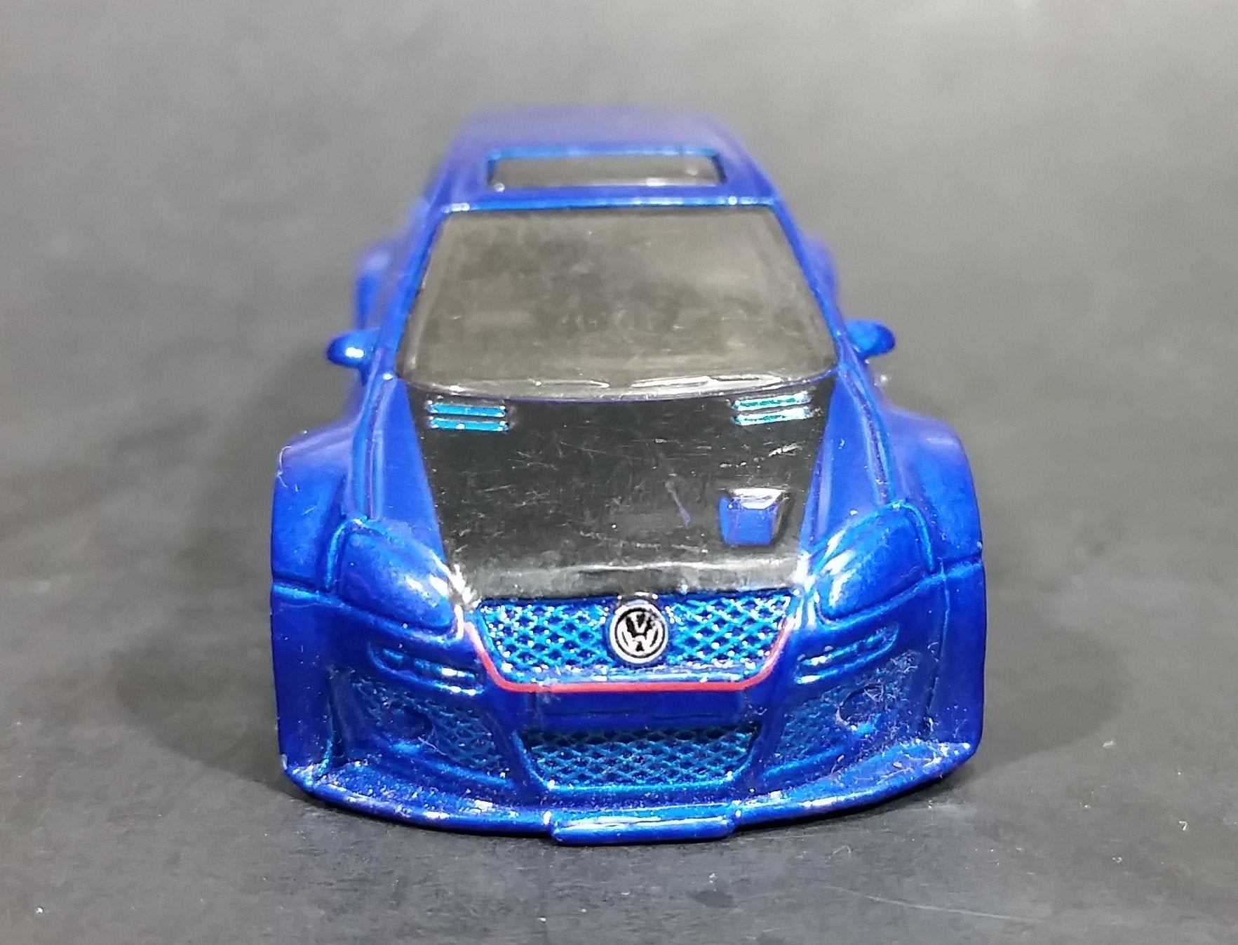 2007 Hot Wheels VW Volkwagen Golf GTI Metalflake Blue Die Cast Toy Car Vehicle 3
