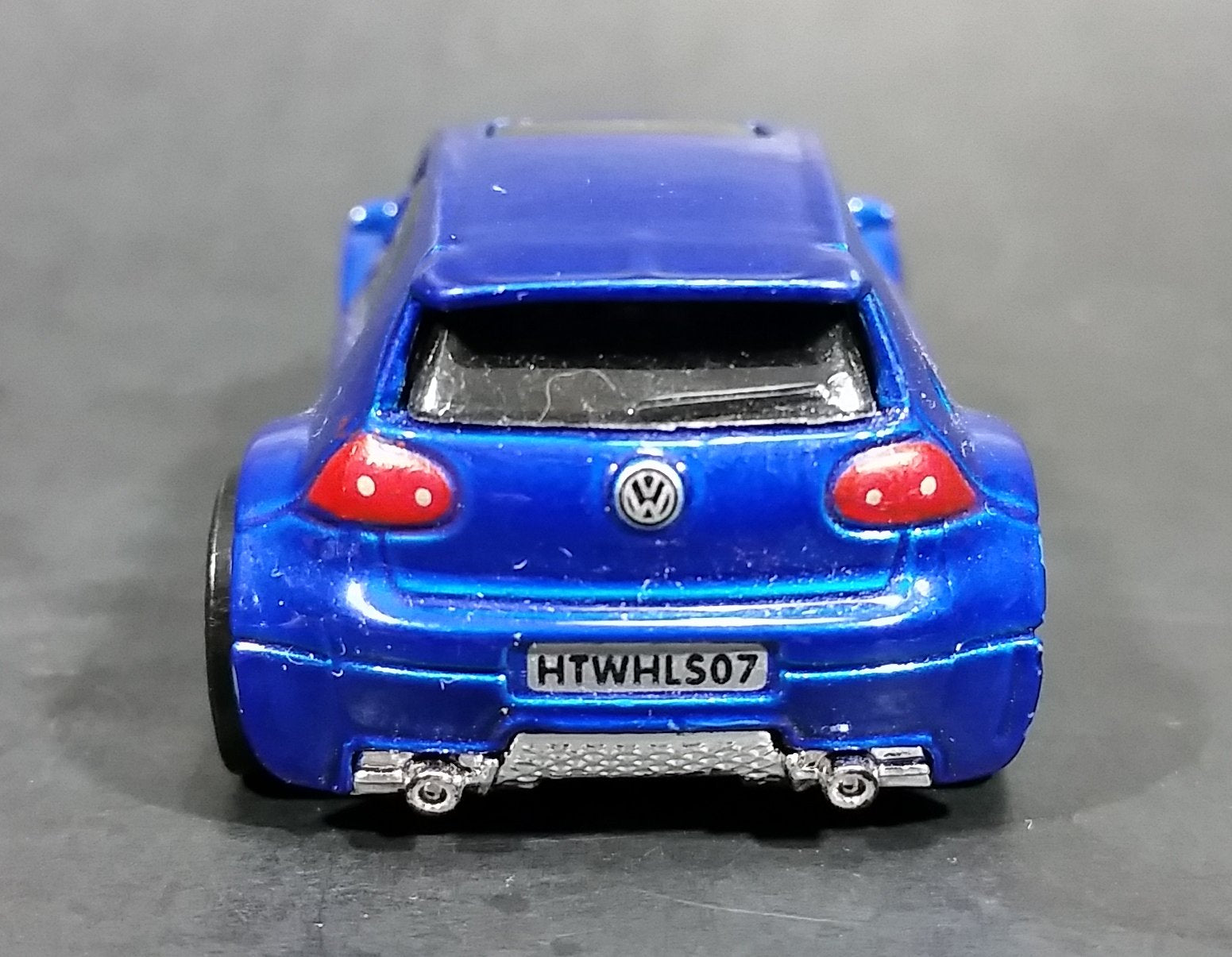 2007 Hot Wheels VW Volkwagen Golf GTI Metalflake Blue Die Cast Toy Car Vehicle 7