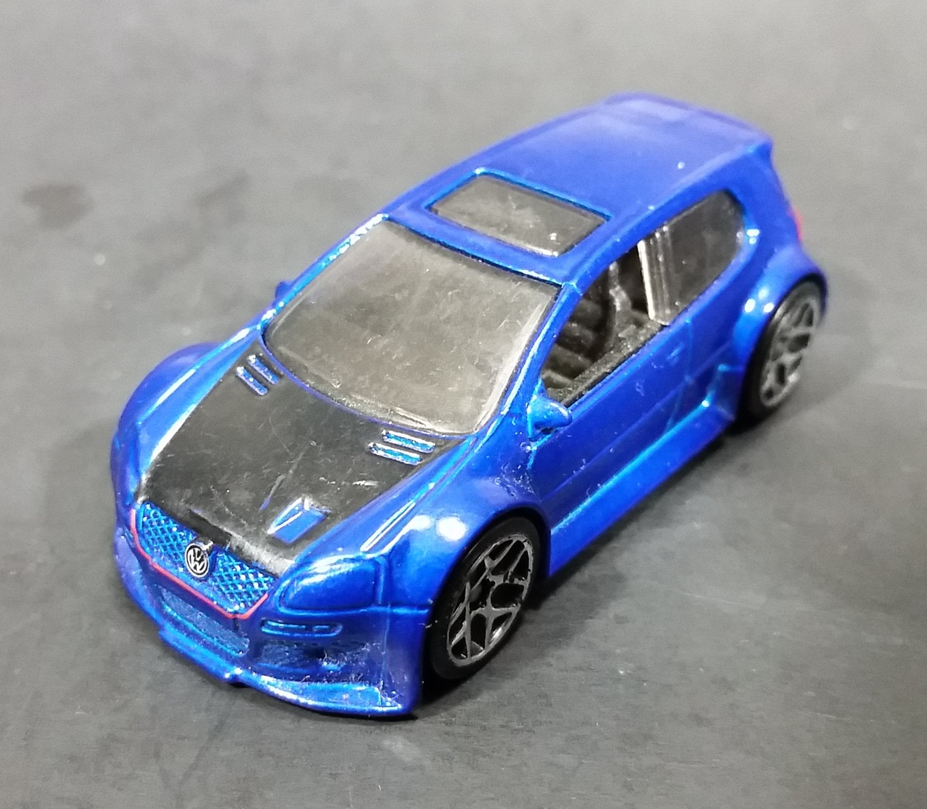 2007 Hot Wheels VW Volkwagen Golf GTI Metalflake Blue Die Cast Toy Car Vehicle 10