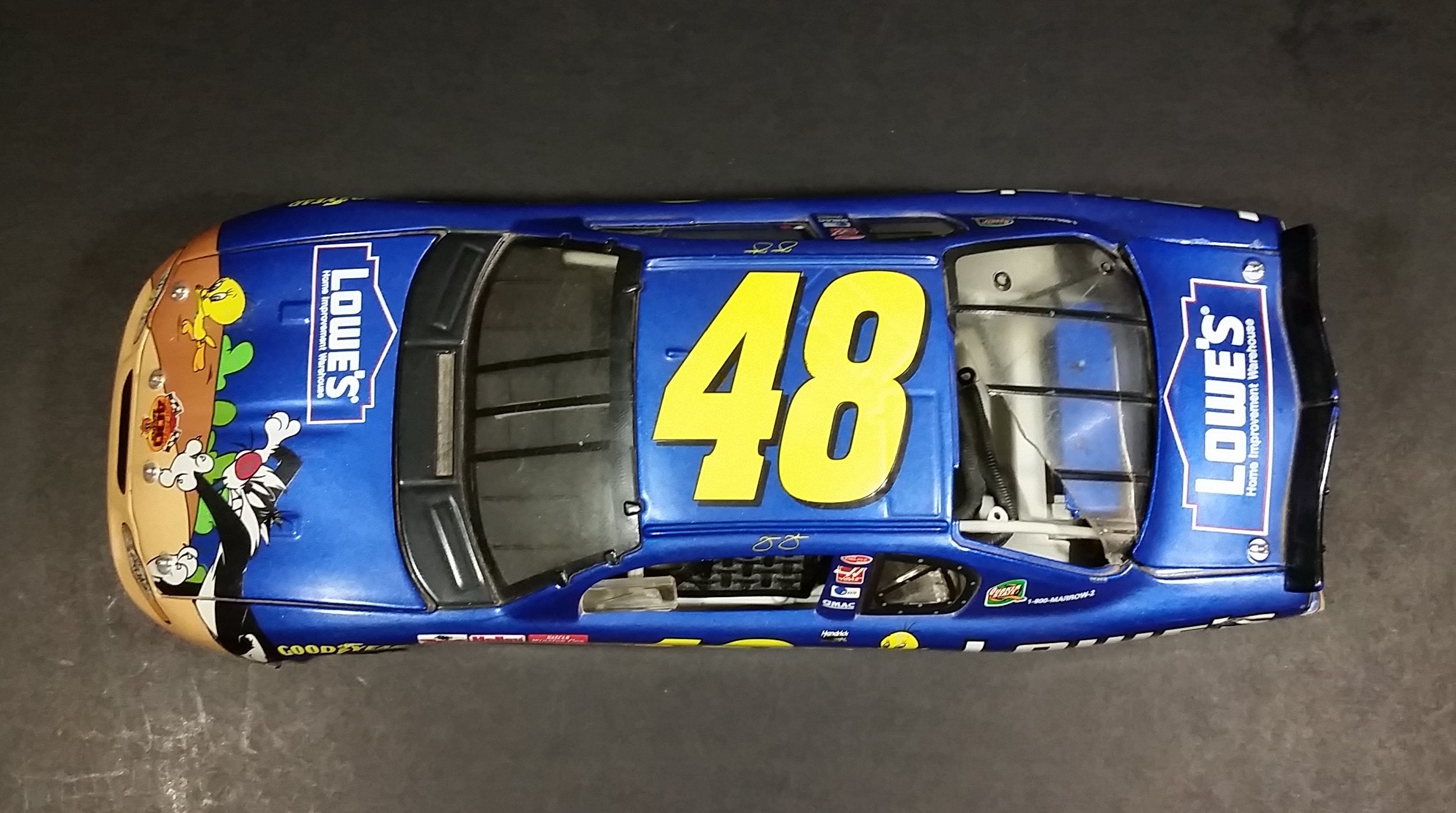 2002 Action Racing Warner Bros Looney Tunes Jimmie Johnson #48 Nascar Monte Carlo 1/24 Scale Die Cast Toy Model Vehicle 5