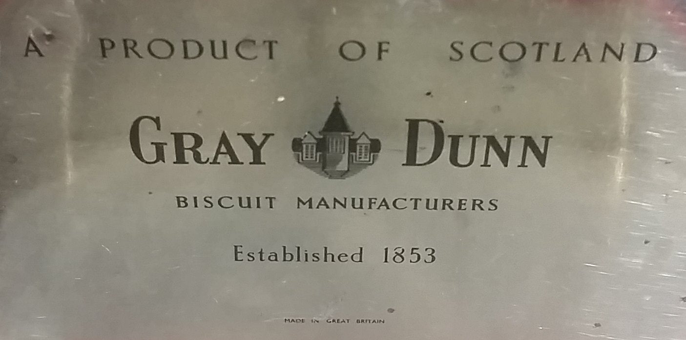 Vintage Gray and Dunn 'Scots Guards at Edinburgh Castle' Biscuits Cookie Tin - Hinged 15