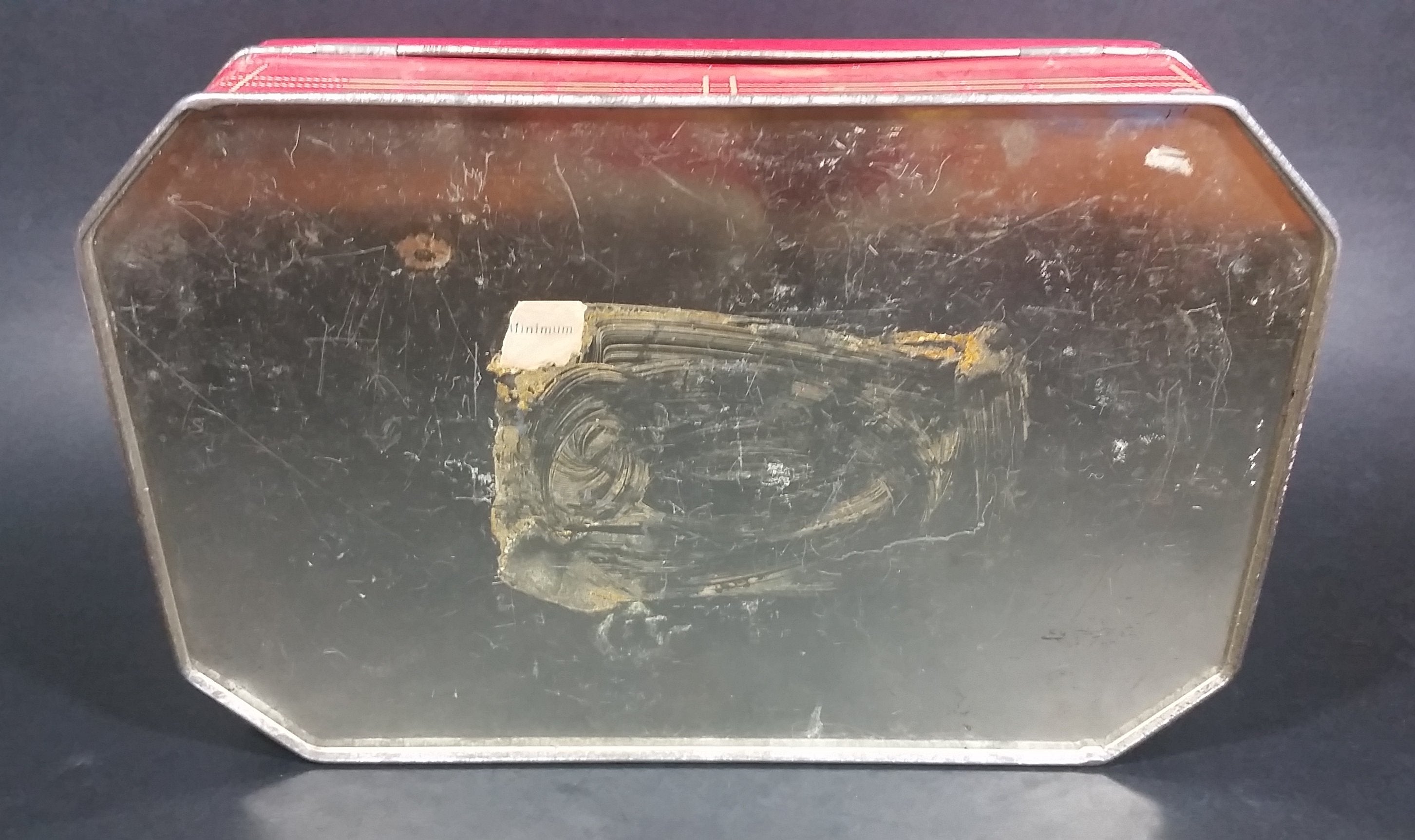 Vintage Gray and Dunn 'Scots Guards at Edinburgh Castle' Biscuits Cookie Tin - Hinged 16