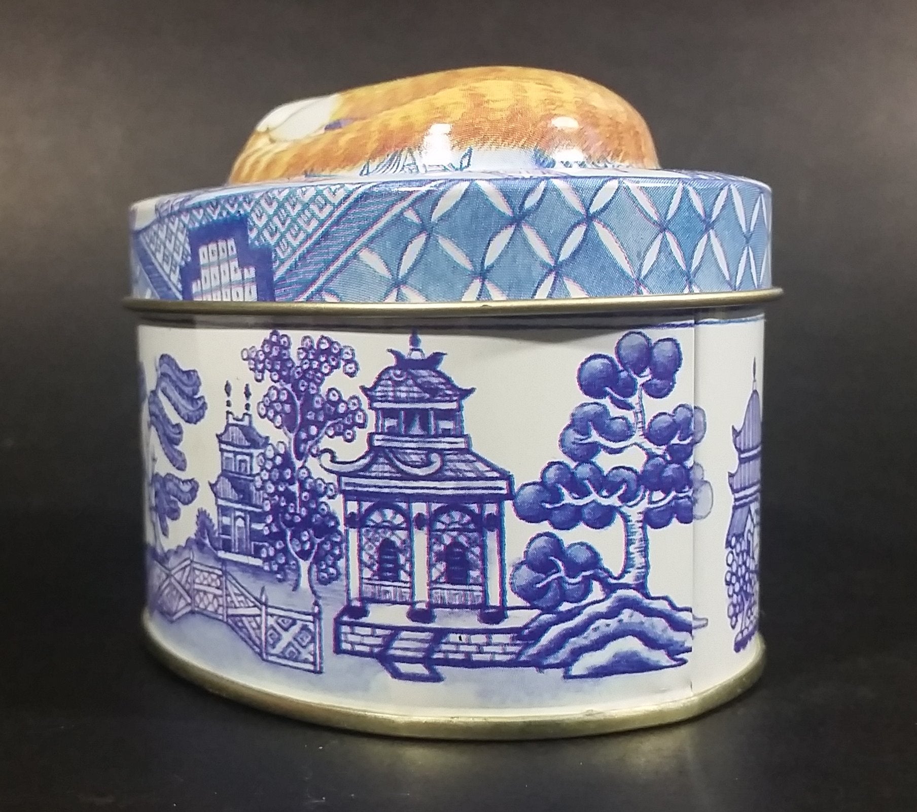 Collectible Blue Willow Blue and White Tin With Orange and White Sleeping Kitty Cat 4