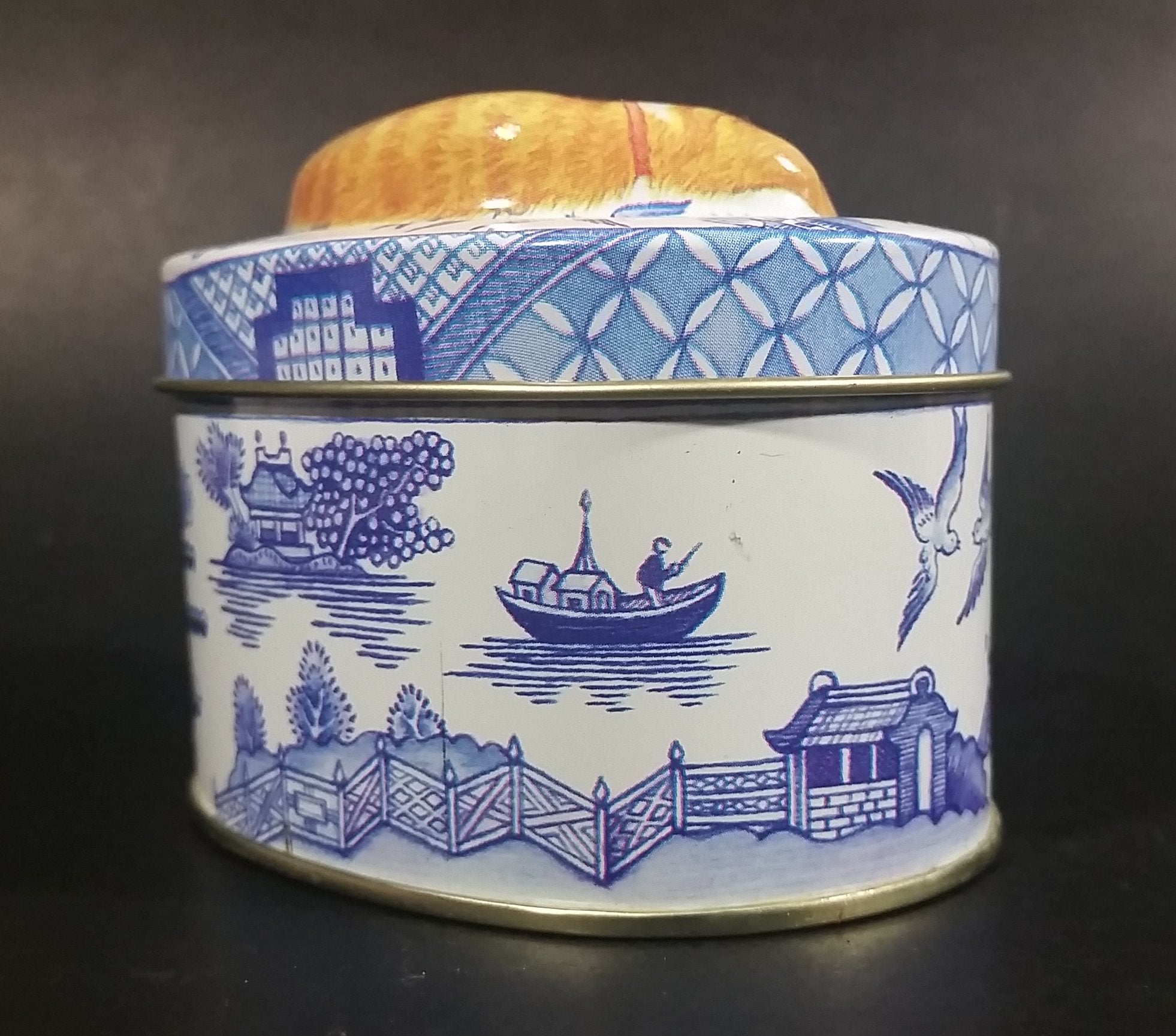 Collectible Blue Willow Blue and White Tin With Orange and White Sleeping Kitty Cat 8