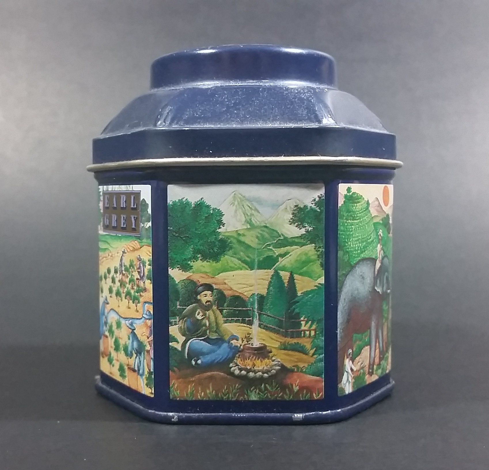 1984 Earl Grey Tea Crabtree & Evelyn London Hexagon Shaped Blue Tea Tin Collectible 4