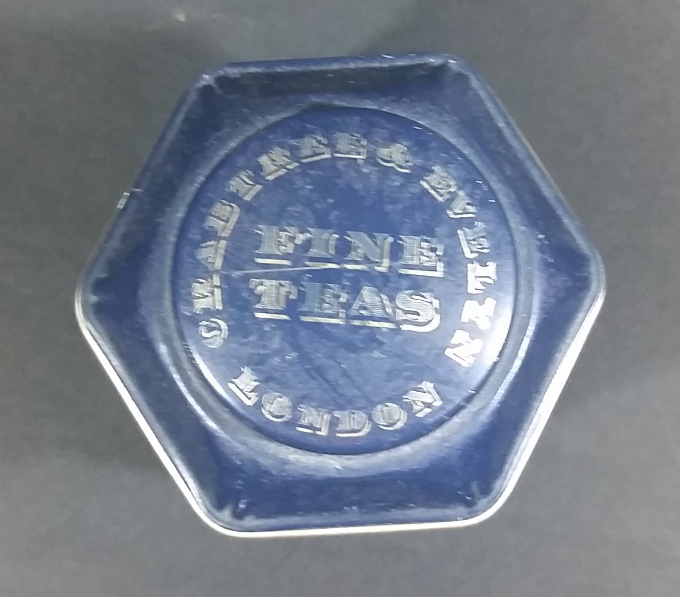 1984 Earl Grey Tea Crabtree & Evelyn London Hexagon Shaped Blue Tea Tin Collectible 9