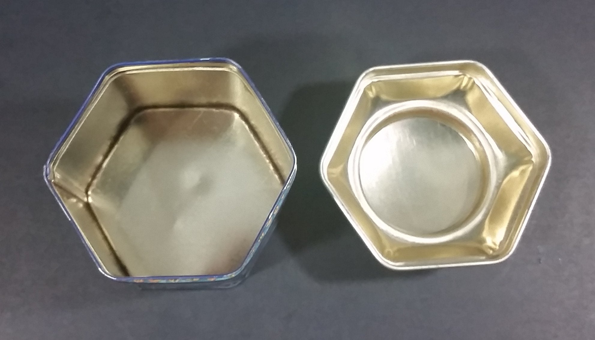 1984 Earl Grey Tea Crabtree & Evelyn London Hexagon Shaped Blue Tea Tin Collectible 10
