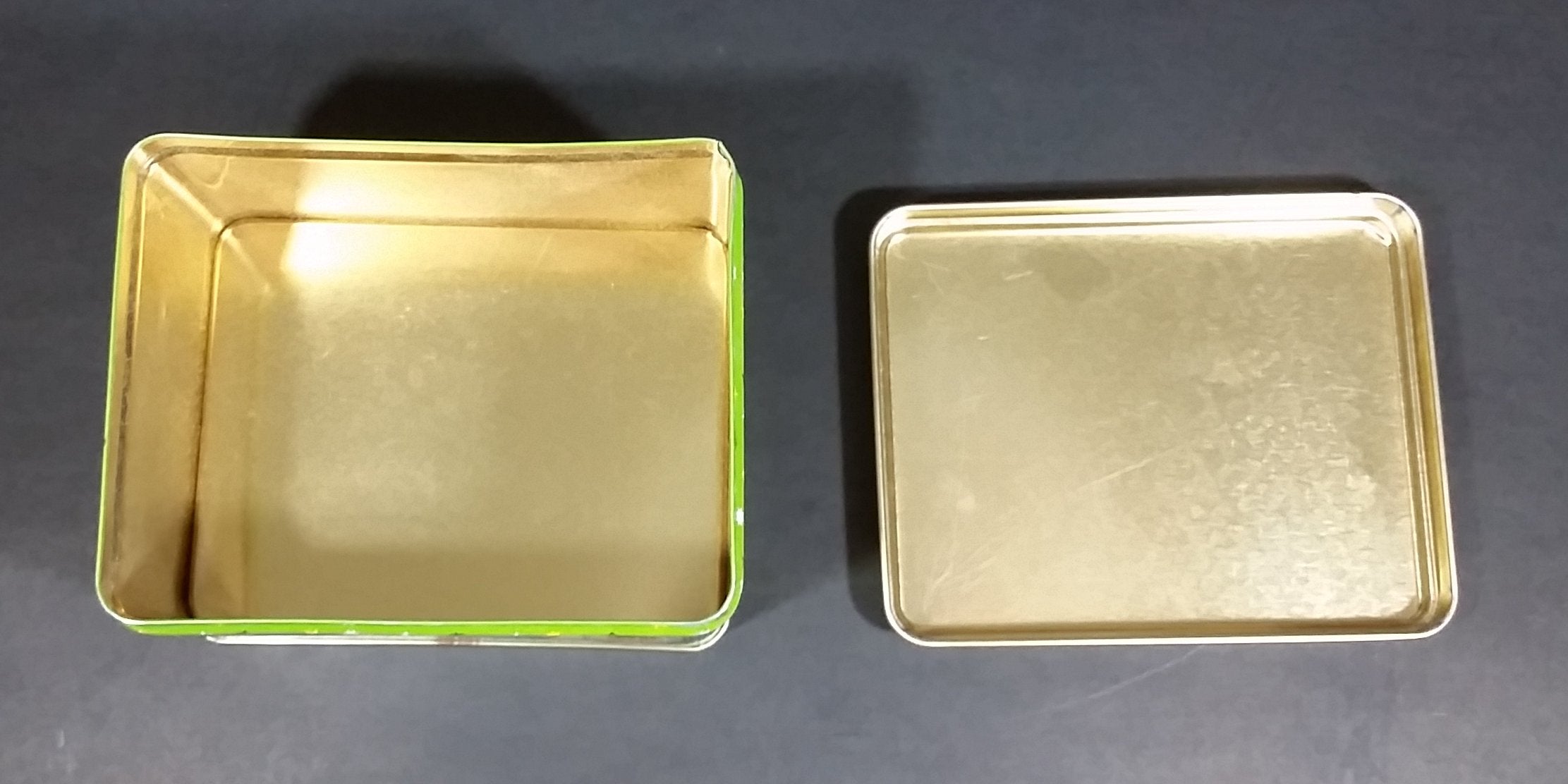 1982 Celestial Seasonings Sleepytime Herb Tea Empty Green Tin Container 12