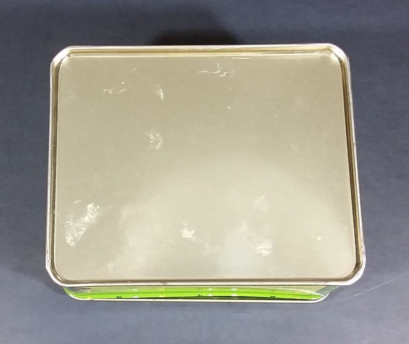 1982 Celestial Seasonings Sleepytime Herb Tea Empty Green Tin Container 13