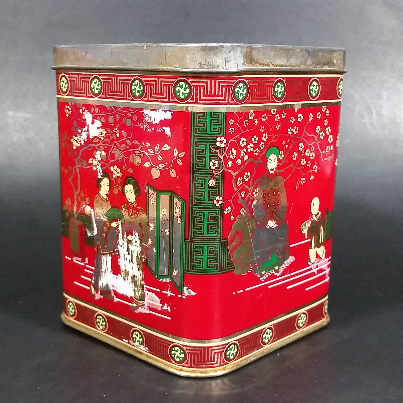 Collectible 1978 Murchie's "Taste The Difference" Red, Gold Tea Tin Container - Vancouver, B.C. 4