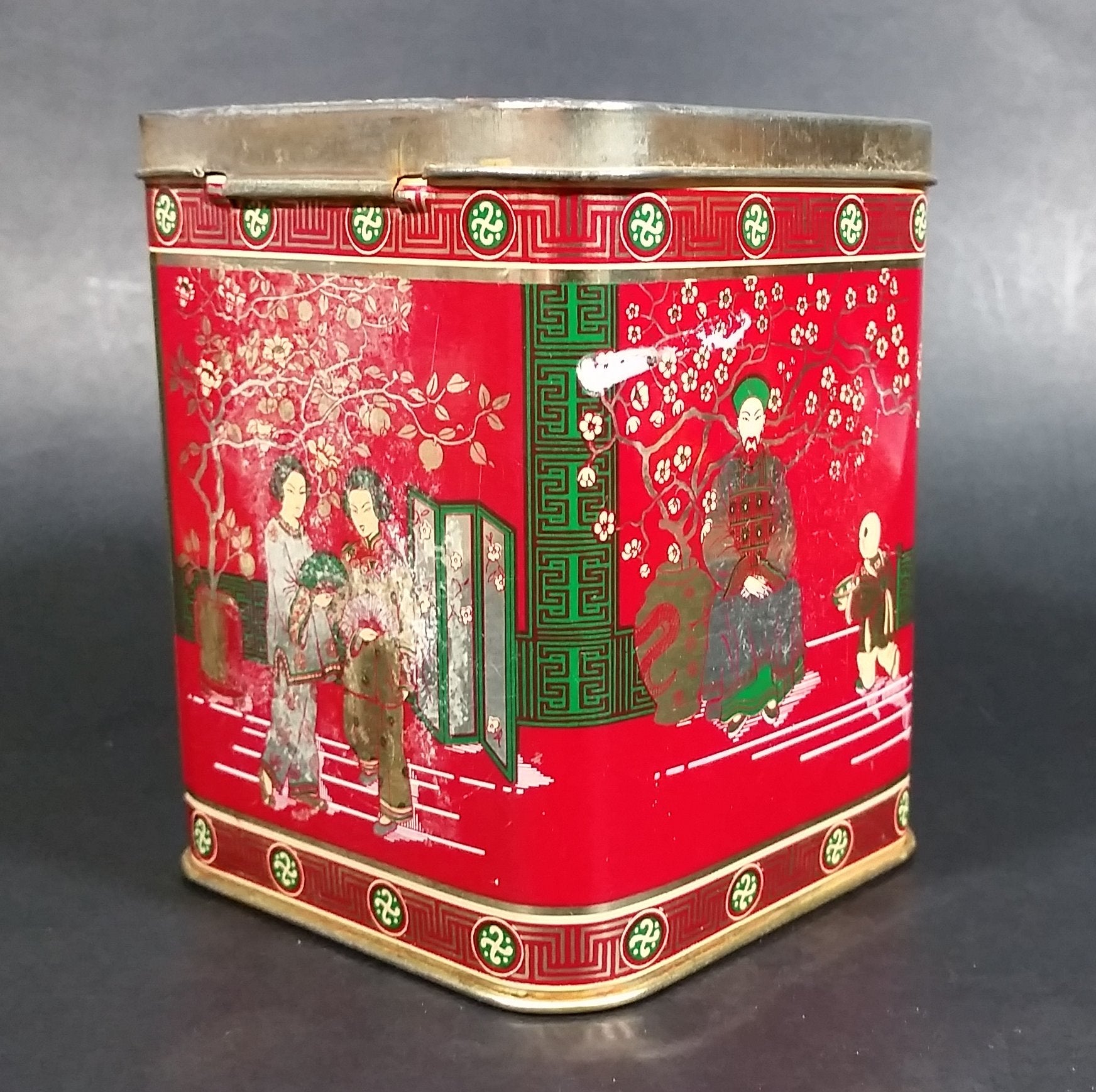Collectible 1978 Murchie's "Taste The Difference" Red, Gold Tea Tin Container - Vancouver, B.C. 8
