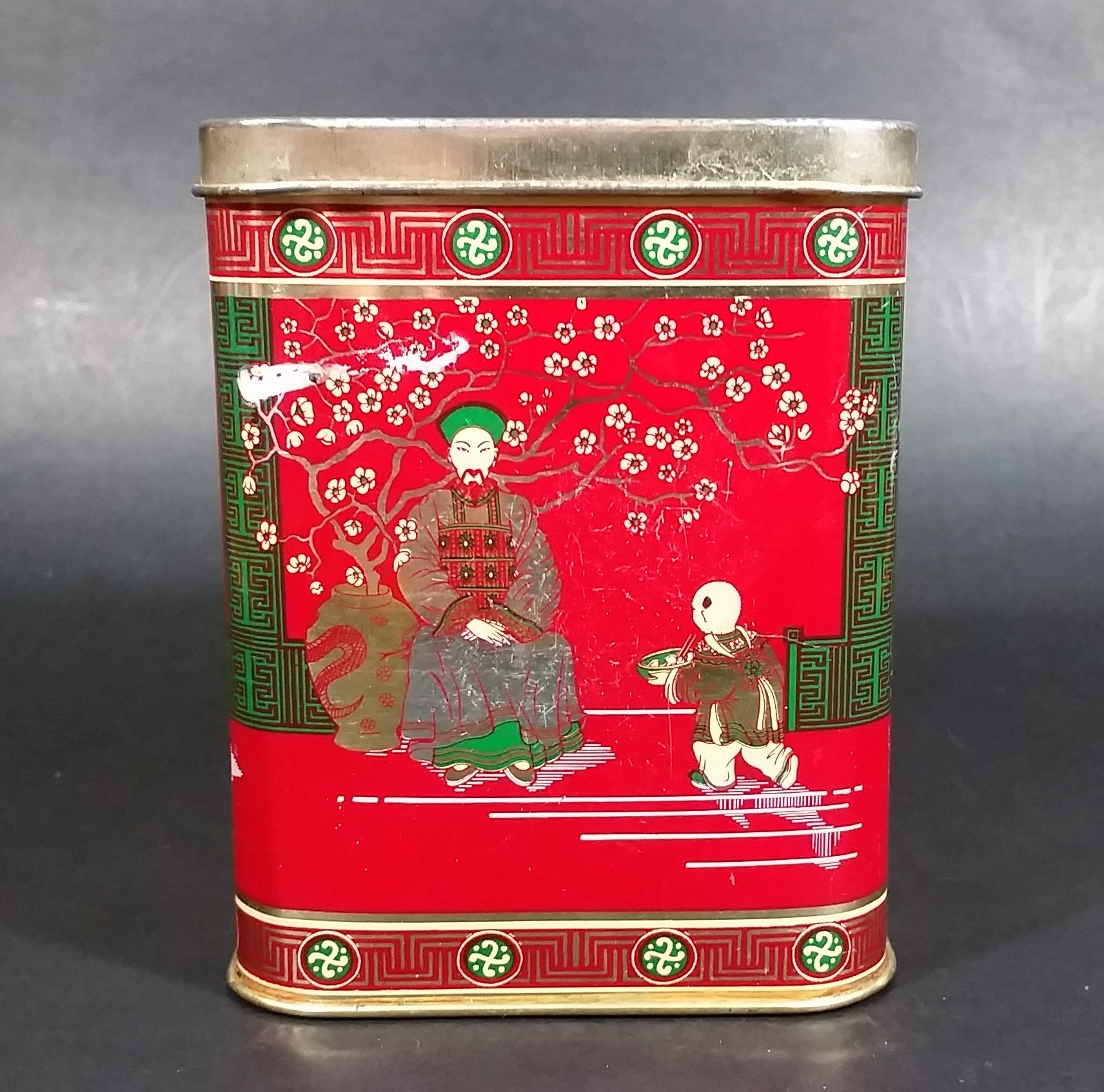 Collectible 1978 Murchie's "Taste The Difference" Red, Gold Tea Tin Container - Vancouver, B.C. 9