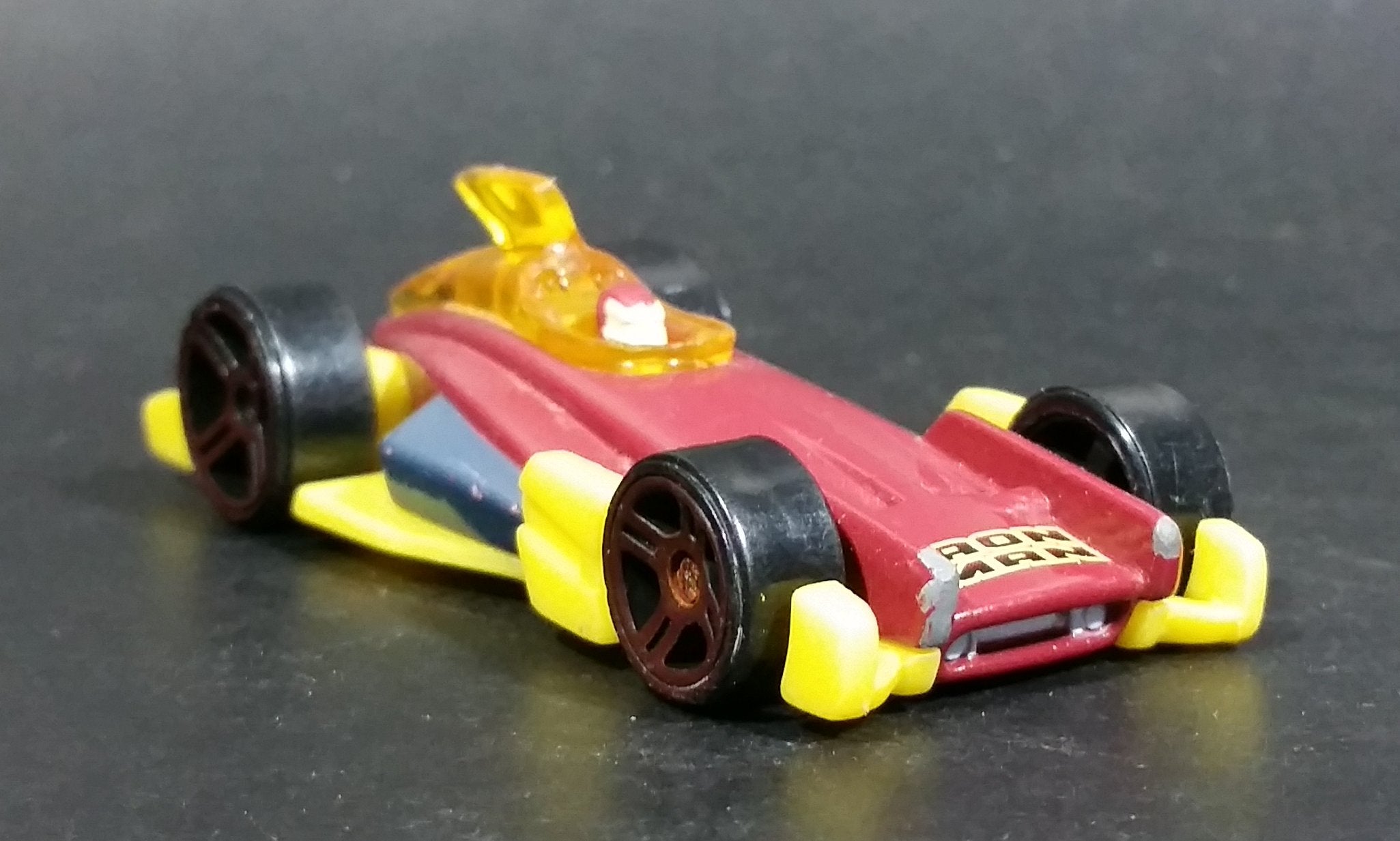 Rare 2008 MGA Marvel Films Iron Man Die Cast Toy Race Car Vehicle 9