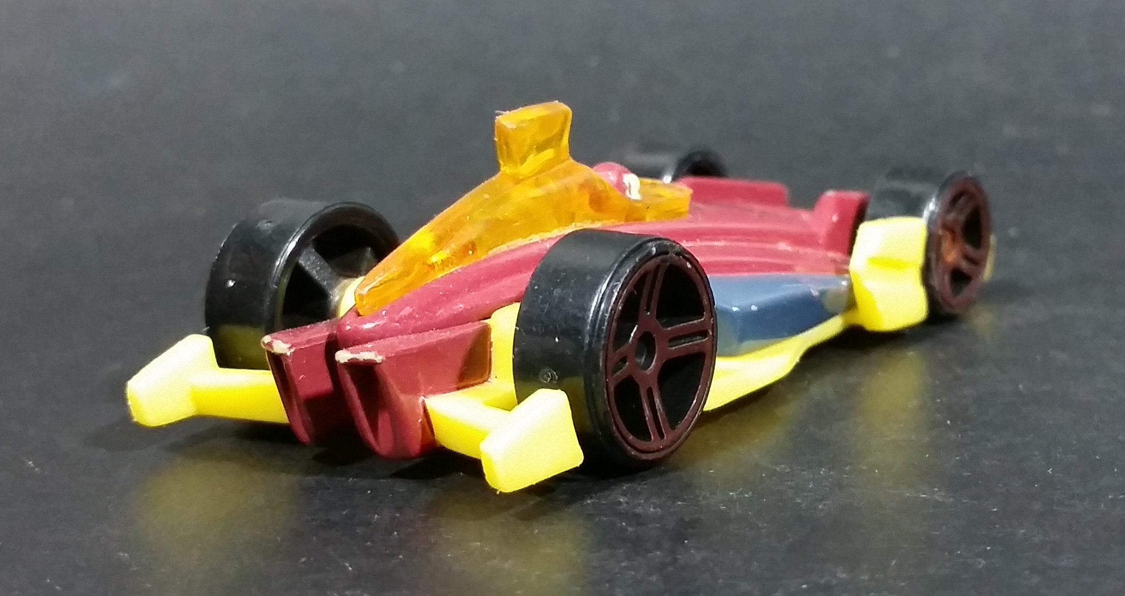 Rare 2008 MGA Marvel Films Iron Man Die Cast Toy Race Car Vehicle 11
