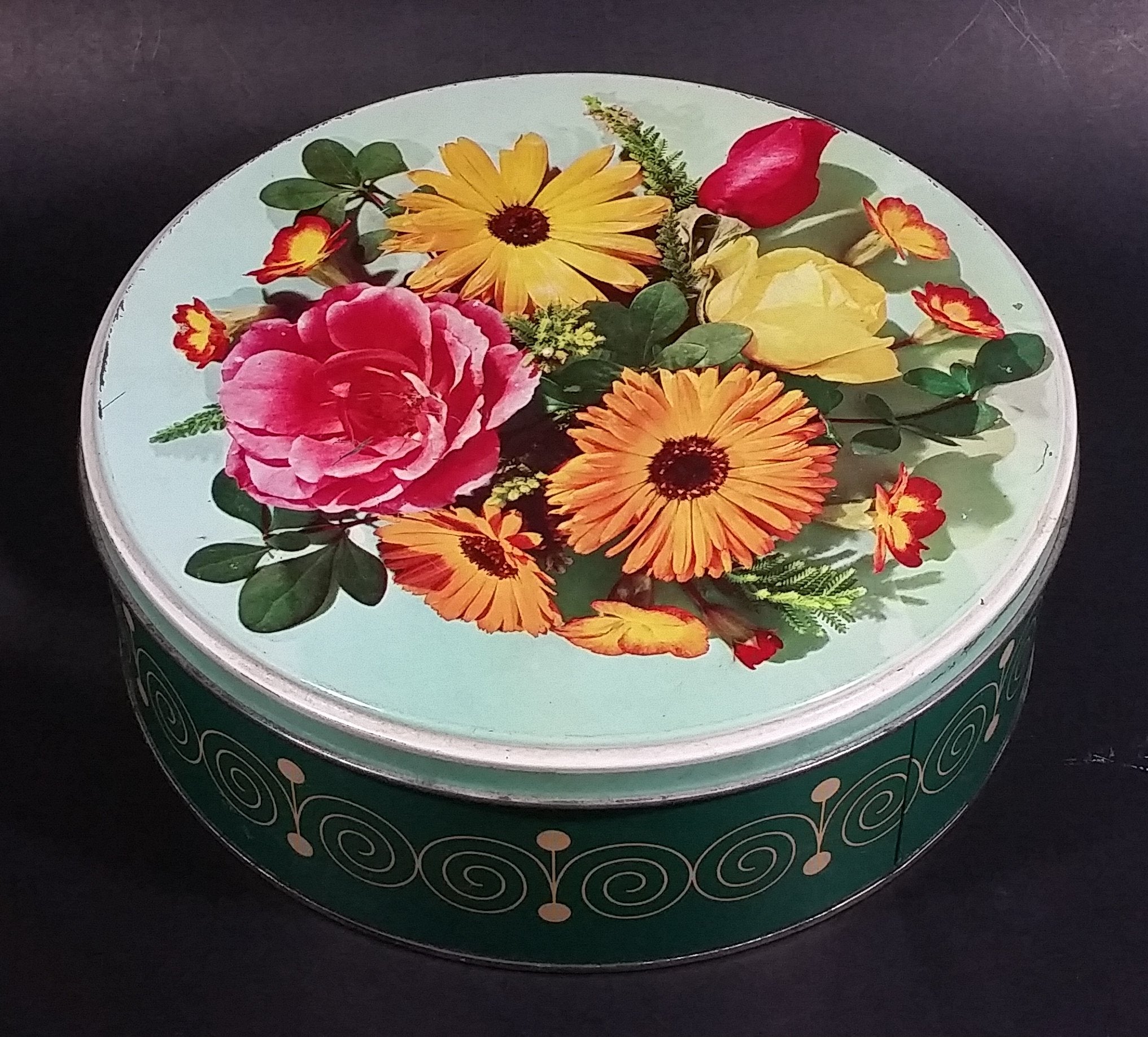 Vintage Round McVitie's Marigold Assorted Biscuits Floral Flowers Green Tin Container