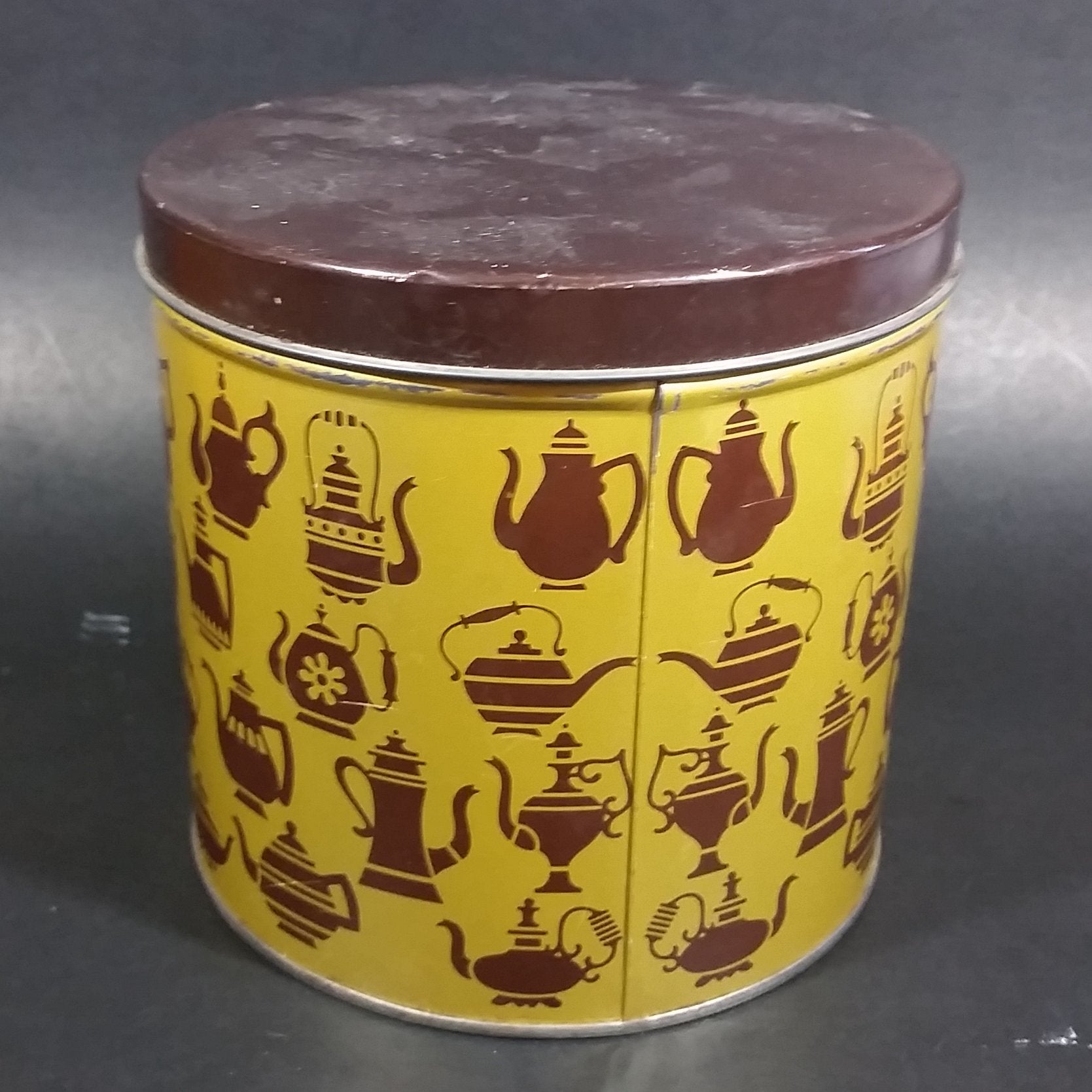 Vintage Tan Yellow and Brown Various Teapot Decor Round Tea Tin Container