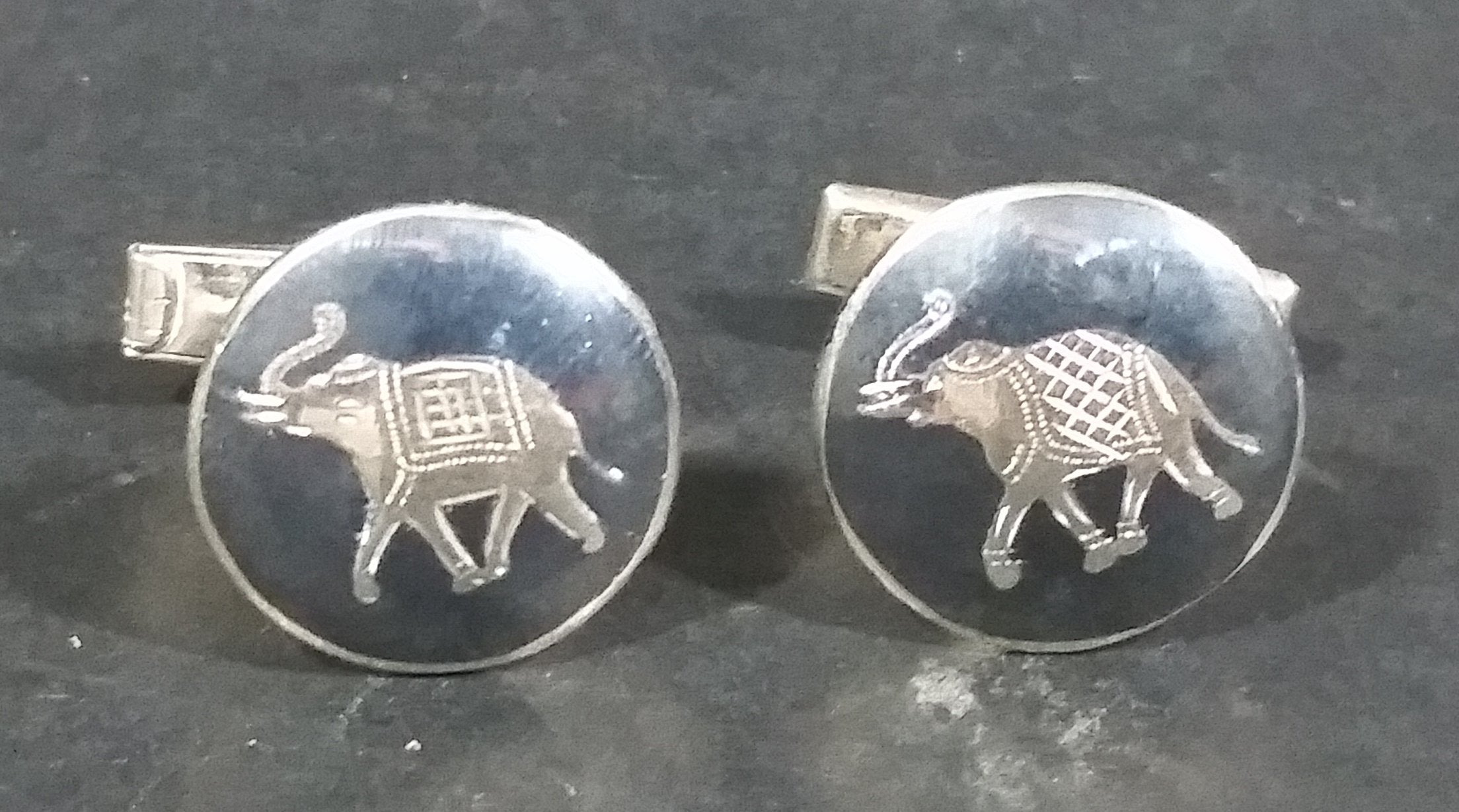 Vintage Siam Sterling Silver Round Black Niello Elephant Cufflinks