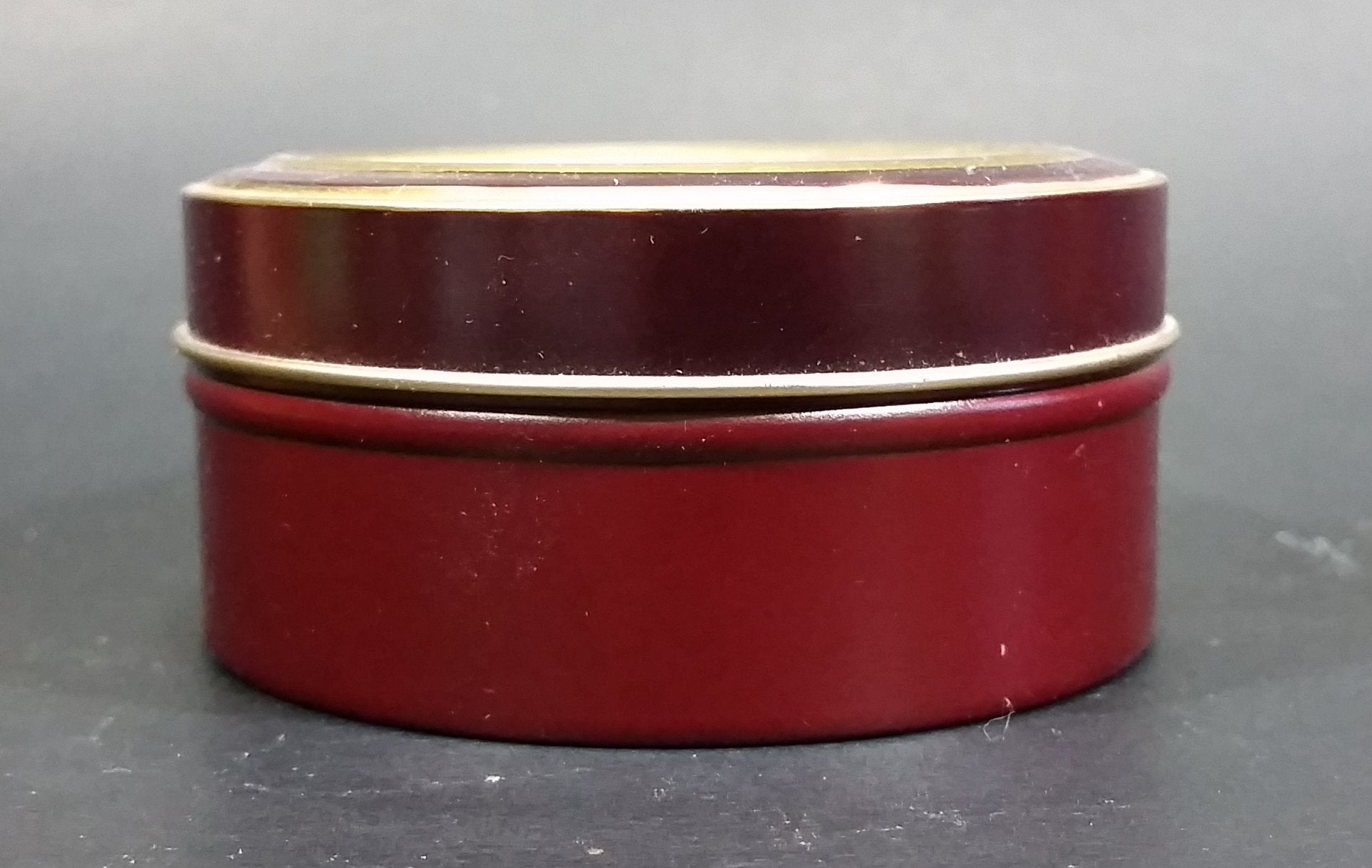 1990 Bentley's of London The Cat's Gallery Queen Elizabeth I Fruit Bon Bons Confectionery Tin Opened Still Full 3