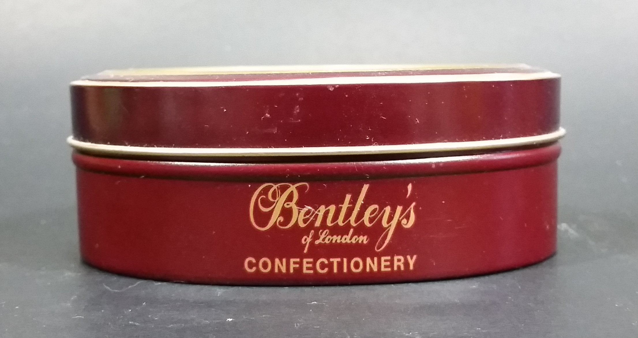 1990 Bentley's of London The Cat's Gallery Queen Elizabeth I Fruit Bon Bons Confectionery Tin Opened Still Full 4