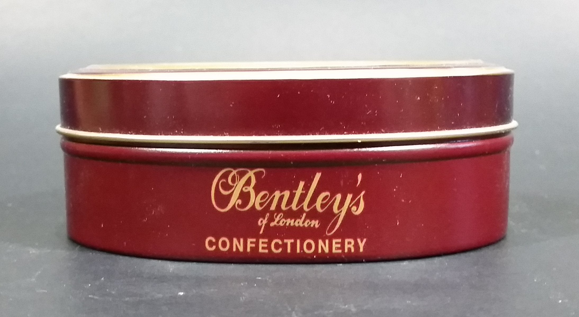 1990 Bentley's of London The Cat's Gallery Queen Elizabeth I Fruit Bon Bons Confectionery Tin Opened Still Full 6