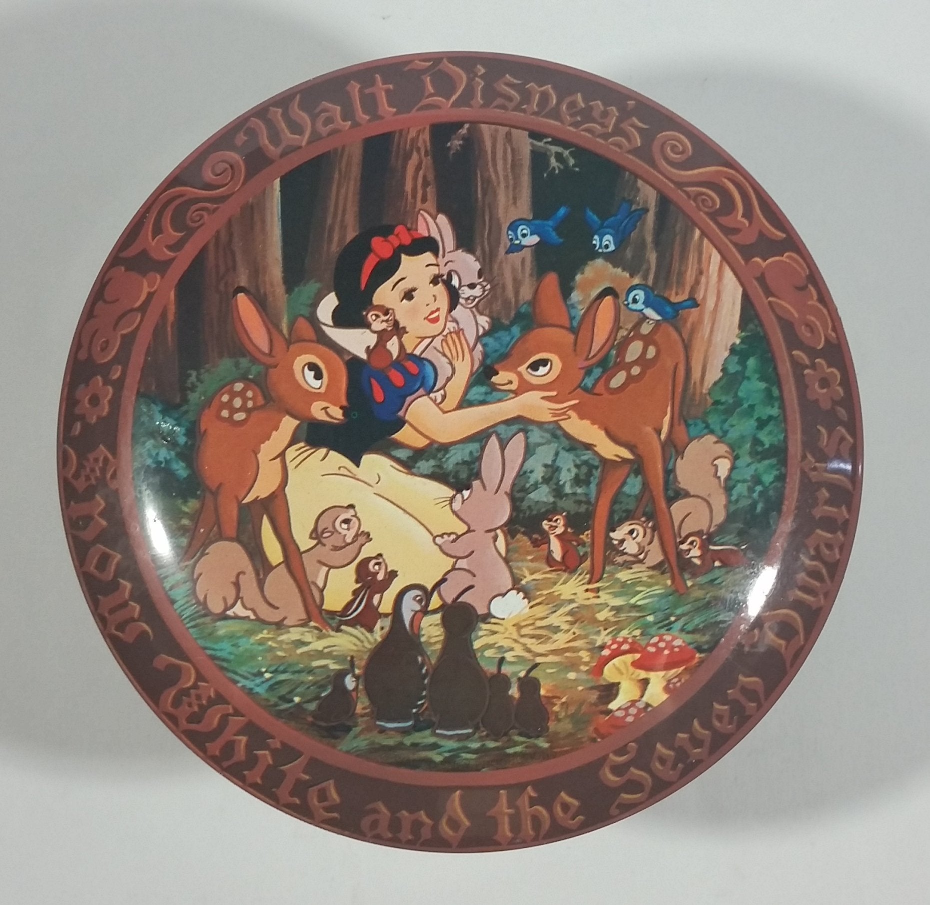 Vintage Walt Disney Productions Snow White and The Seven Dwarfs Candy Jar Mix Round Collectible Tin Container 2
