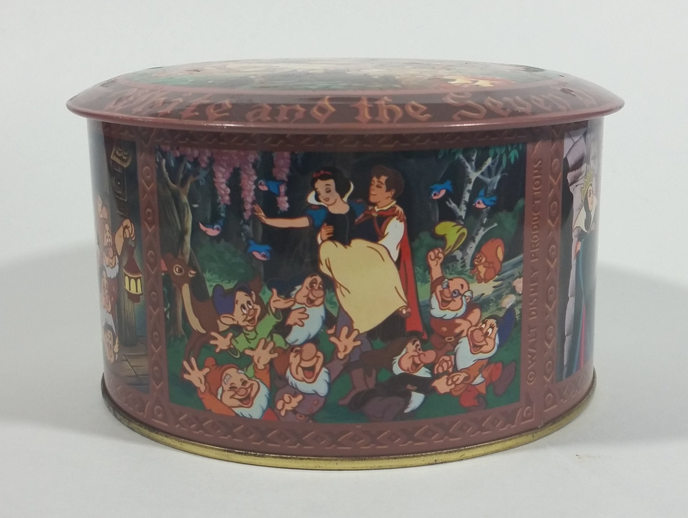 Vintage Walt Disney Productions Snow White and The Seven Dwarfs Candy Jar Mix Round Collectible Tin Container 3
