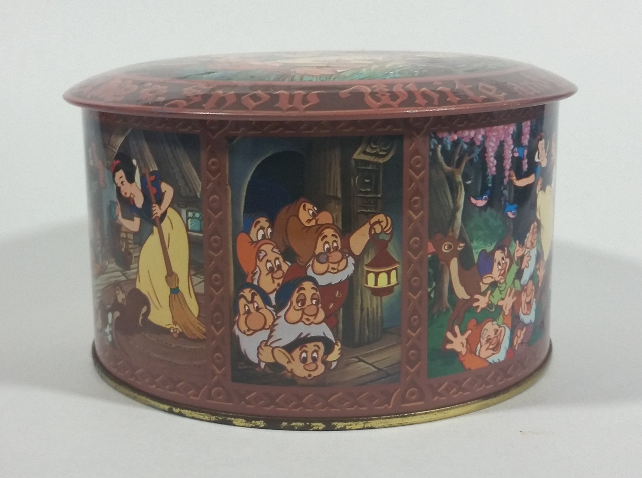 Vintage Walt Disney Productions Snow White and The Seven Dwarfs Candy Jar Mix Round Collectible Tin Container 11