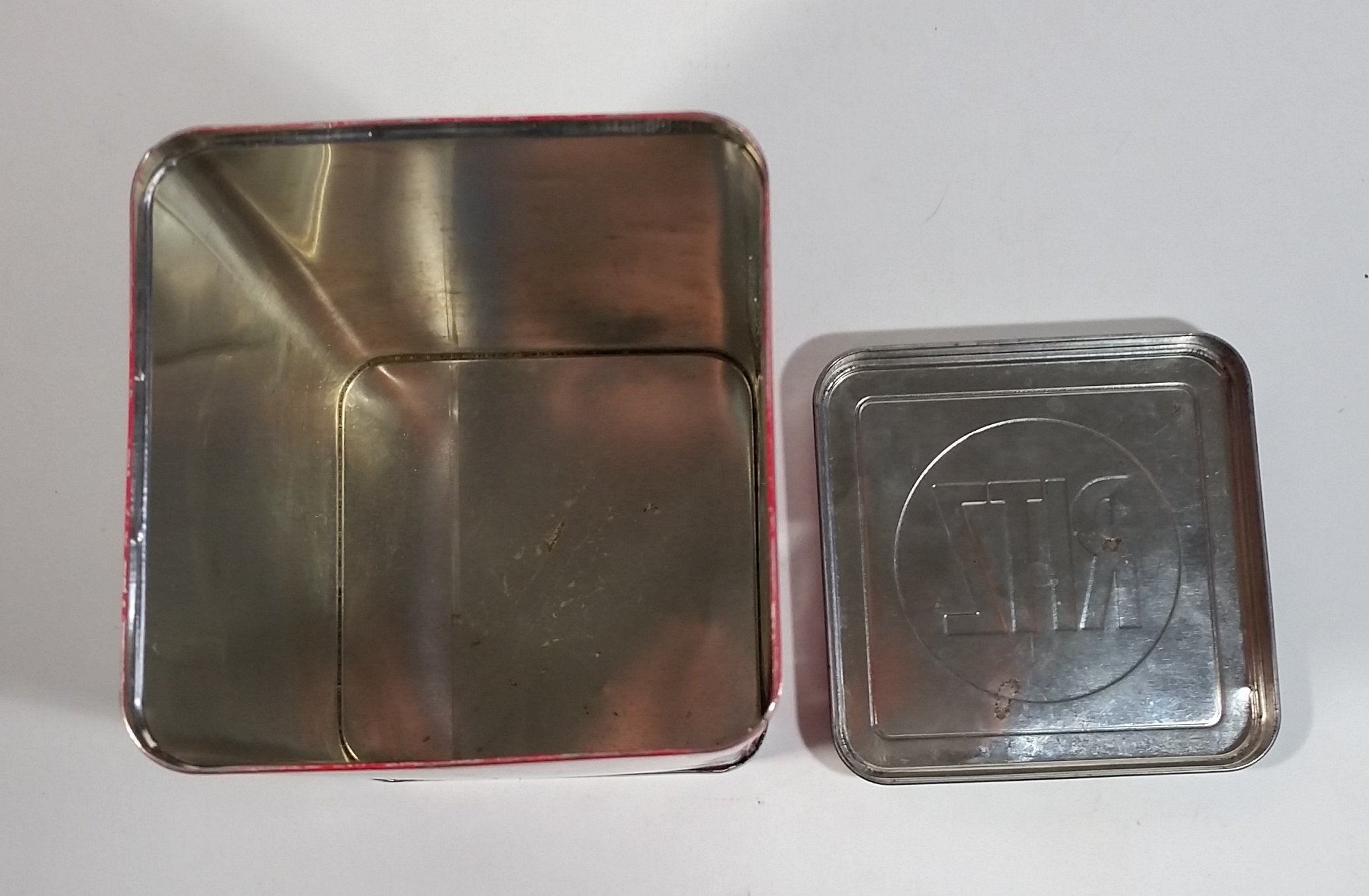 1990 Christie's Limited Edition Ritz Crackers Tin - Nabisco Brands 7