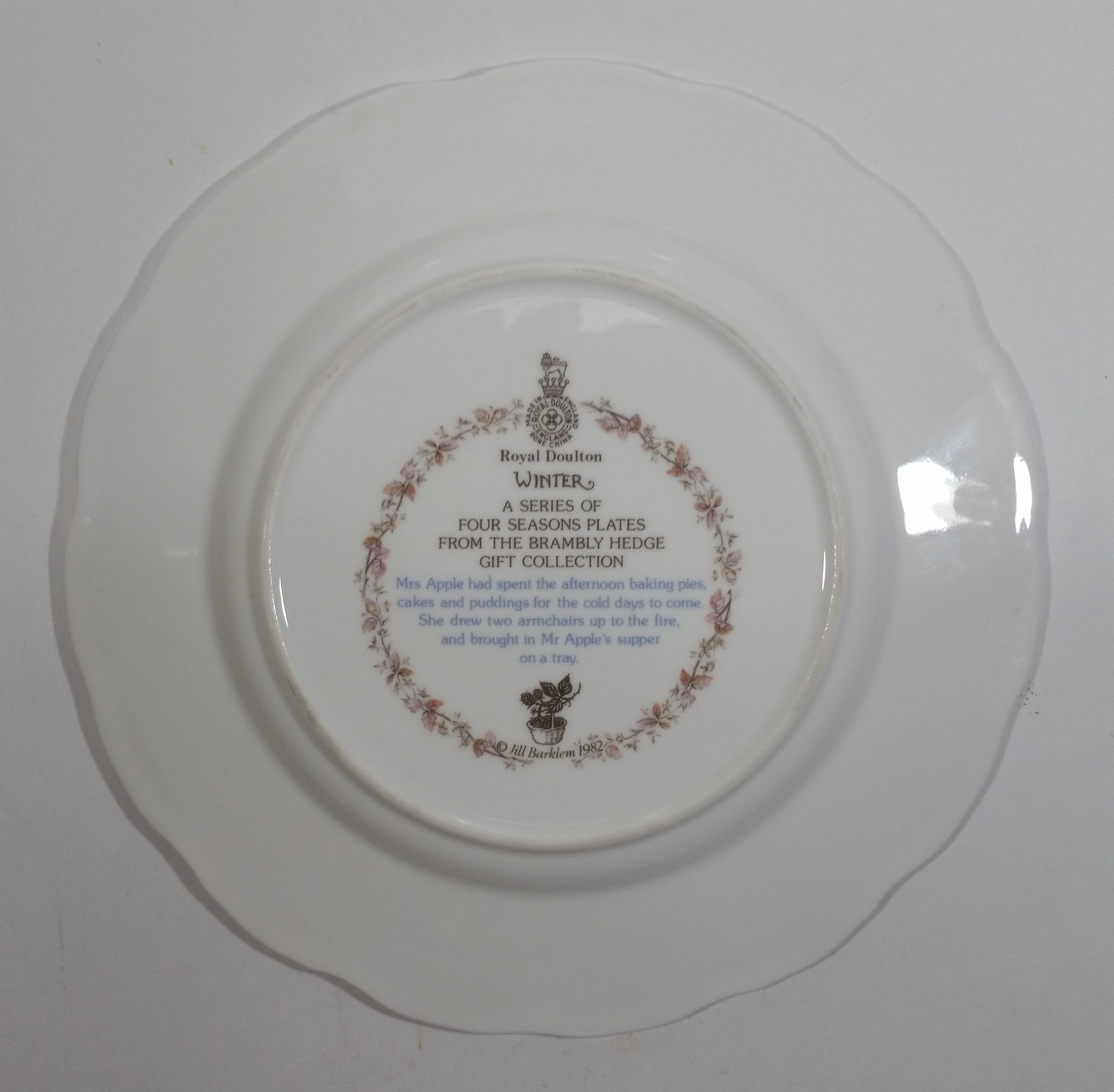 Vintage 1982 Royal Doulton Jill Barklem Four Seasons Bone China Plates Full Set Made in England 3