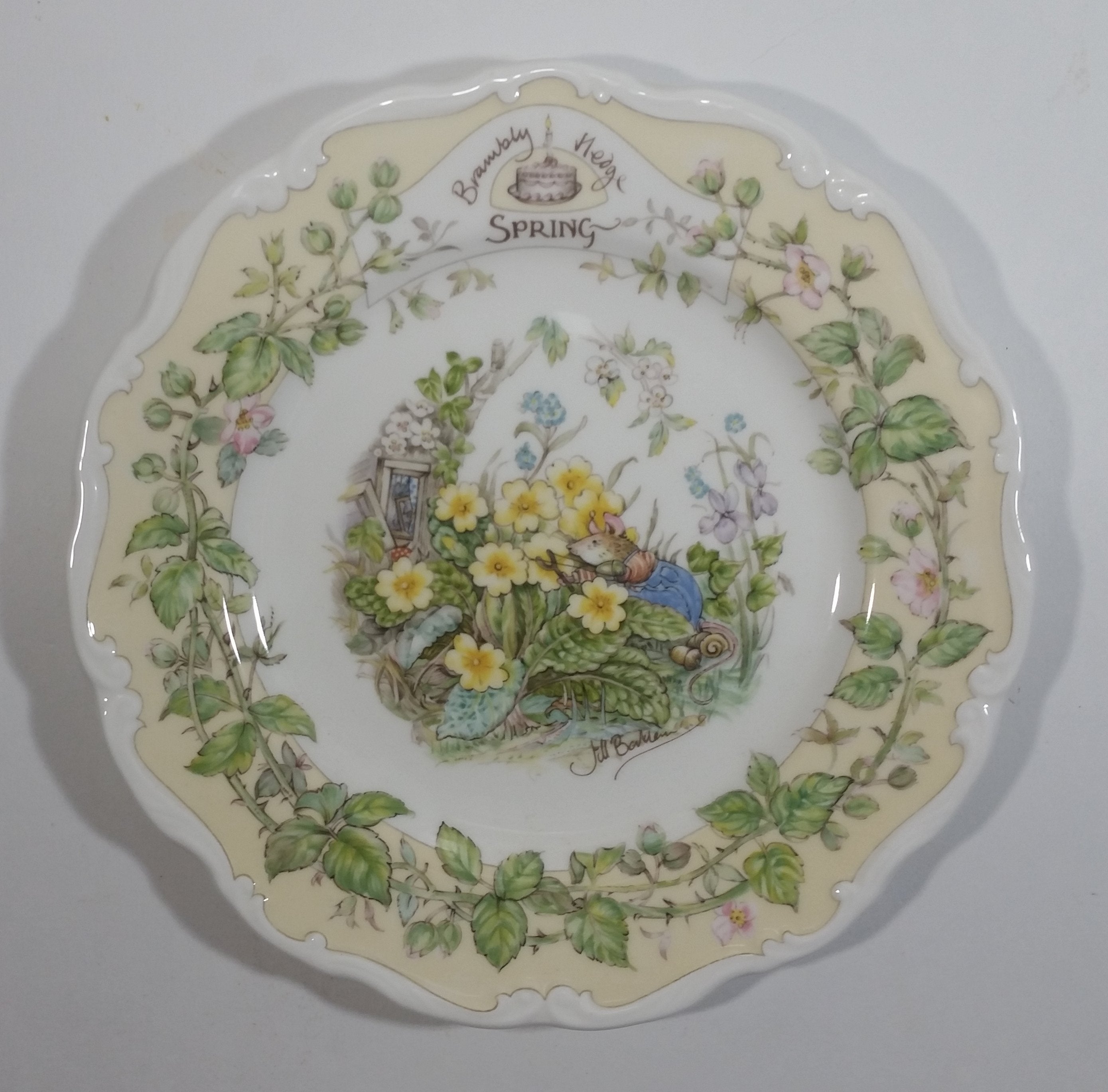 Vintage 1982 Royal Doulton Jill Barklem Four Seasons Bone China Plates Full Set Made in England 4