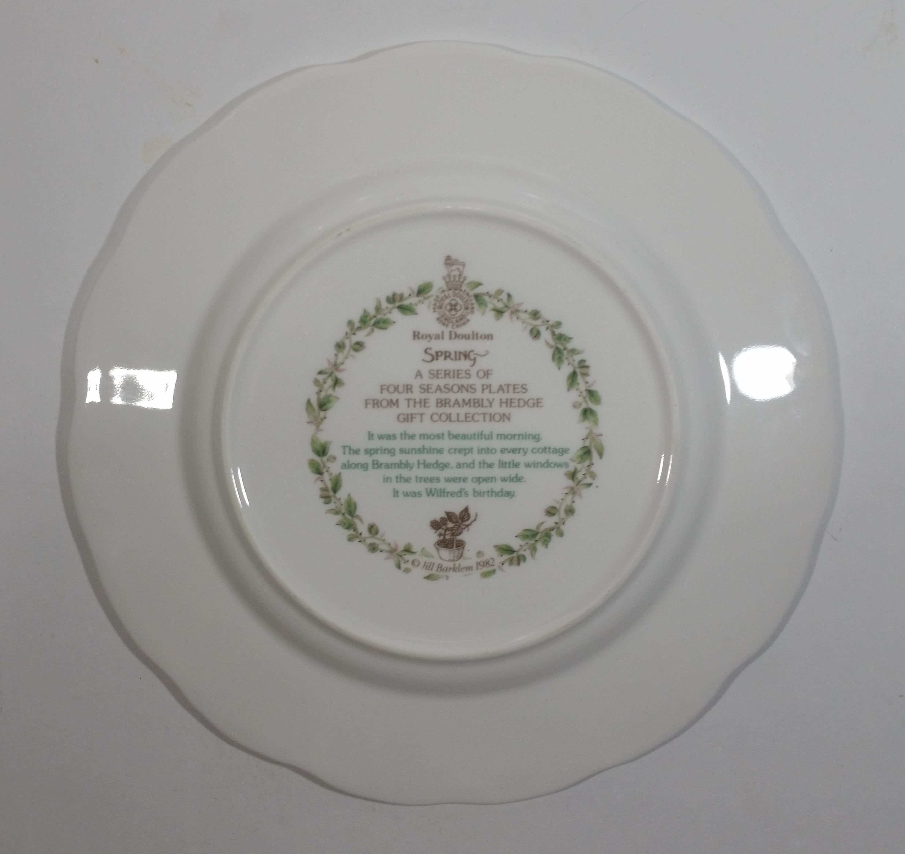 Vintage 1982 Royal Doulton Jill Barklem Four Seasons Bone China Plates Full Set Made in England 5