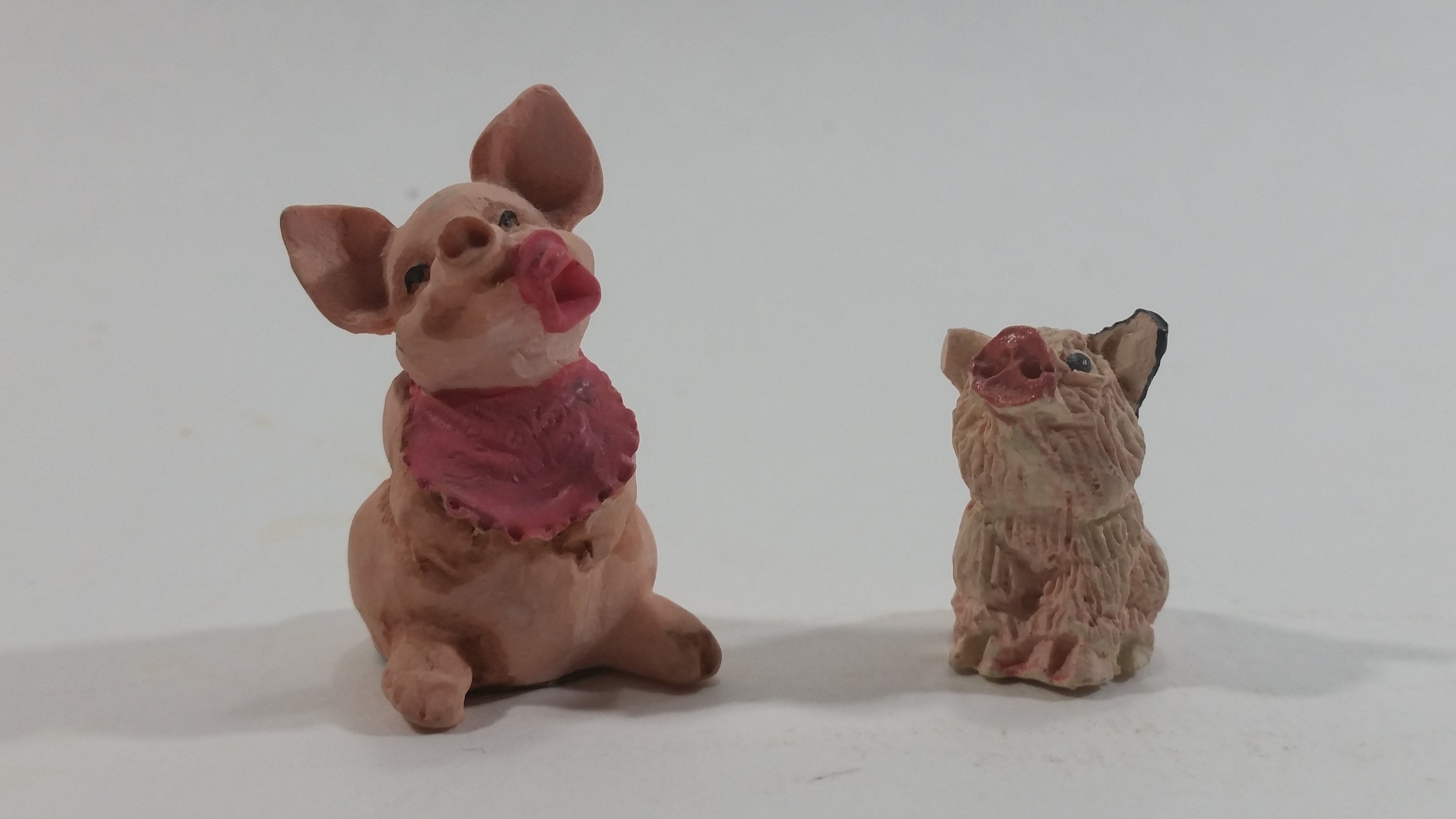 Very Cute Micro Mini Tiny Pink Pigs Resin Figurines Set of 2
