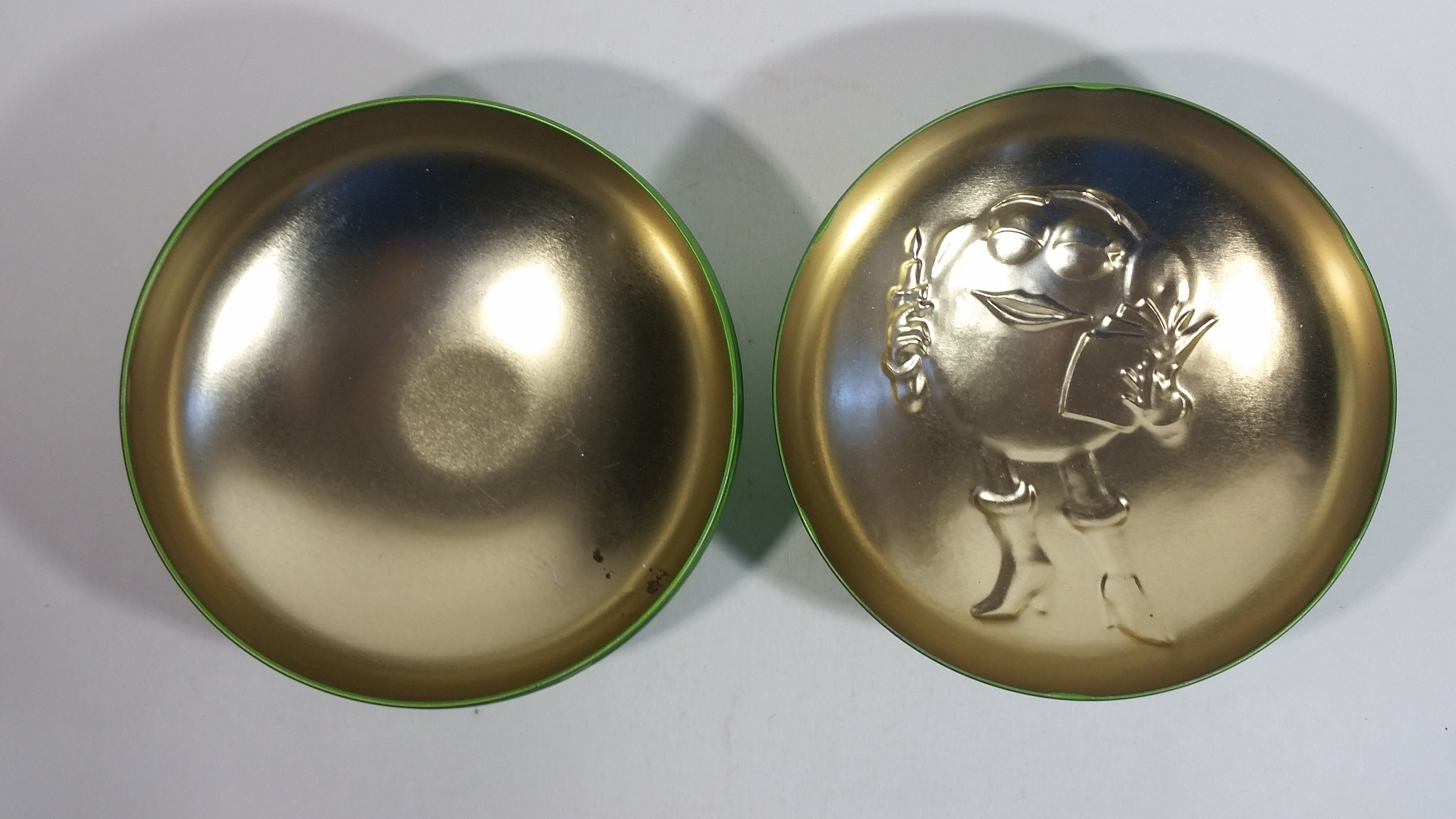 2013 M & M's Chocolate Candies Green Character Christmas Themed Candy Shaped Round Tin Metal Container 4