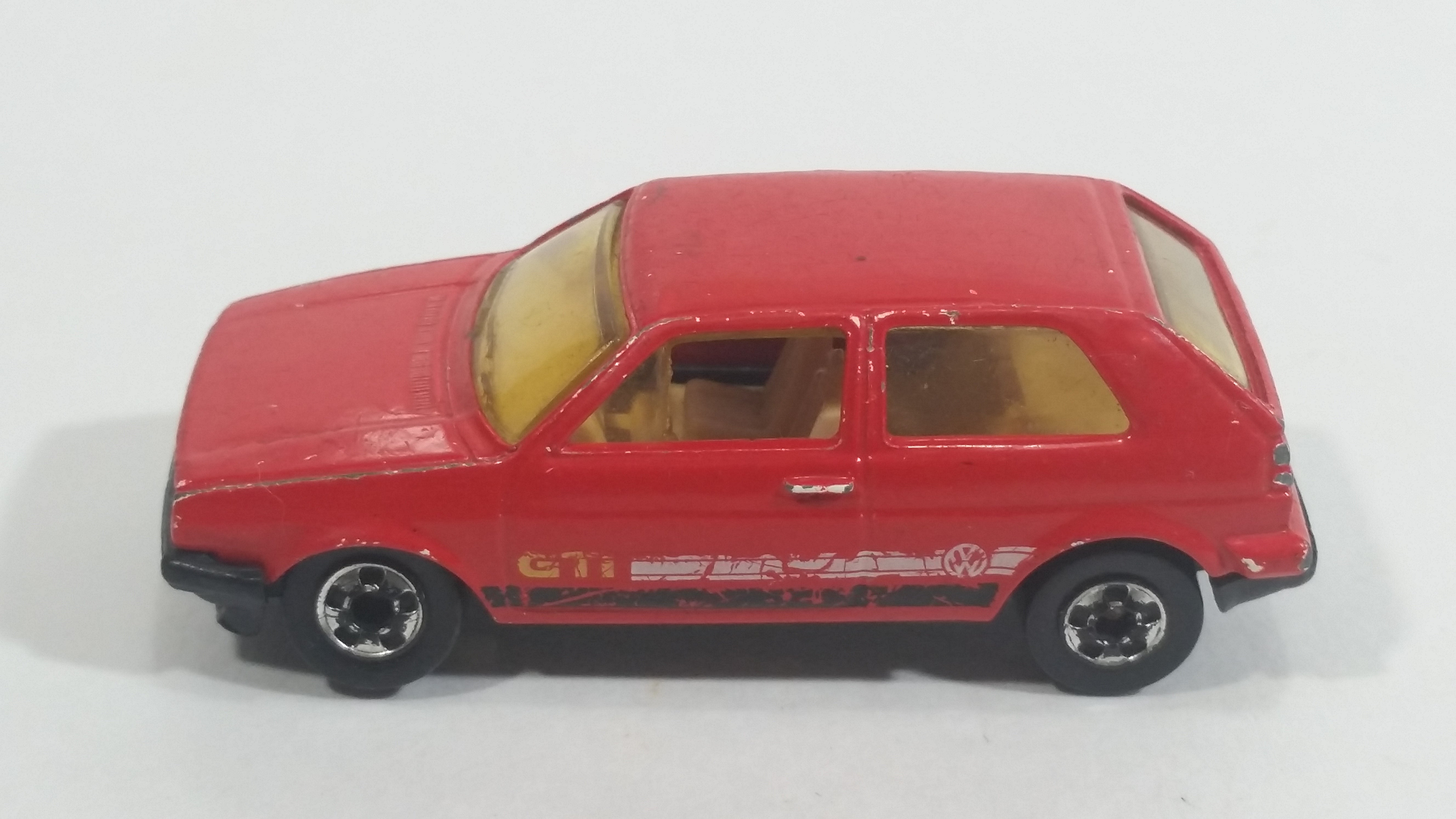 1991 Hot Wheels VW Golf GTI Red Die Cast Toy Car Vehicle 9
