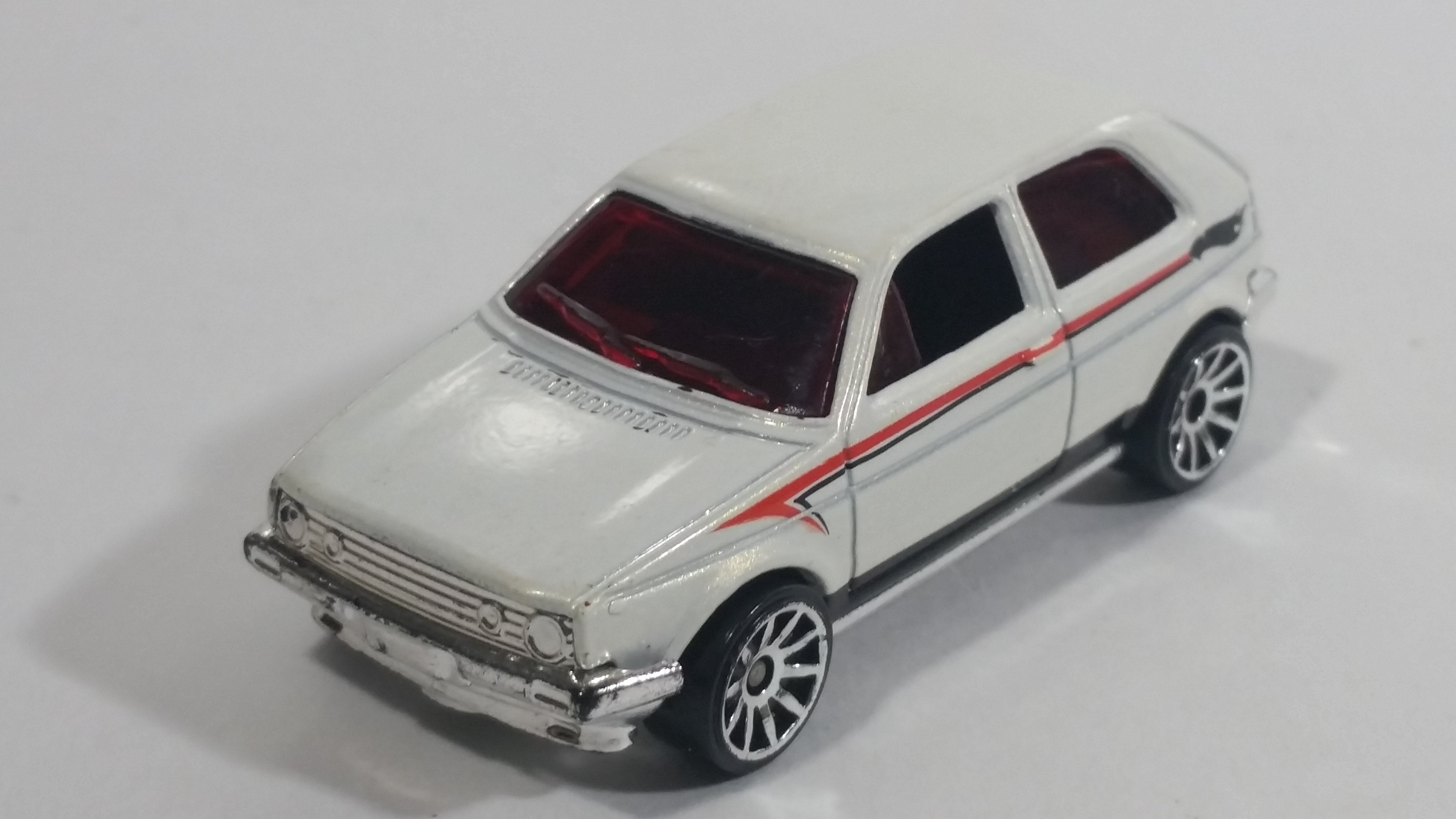 2009 Hot Wheels VW Golf GTI White Die Cast Toy Car Vehicle 10