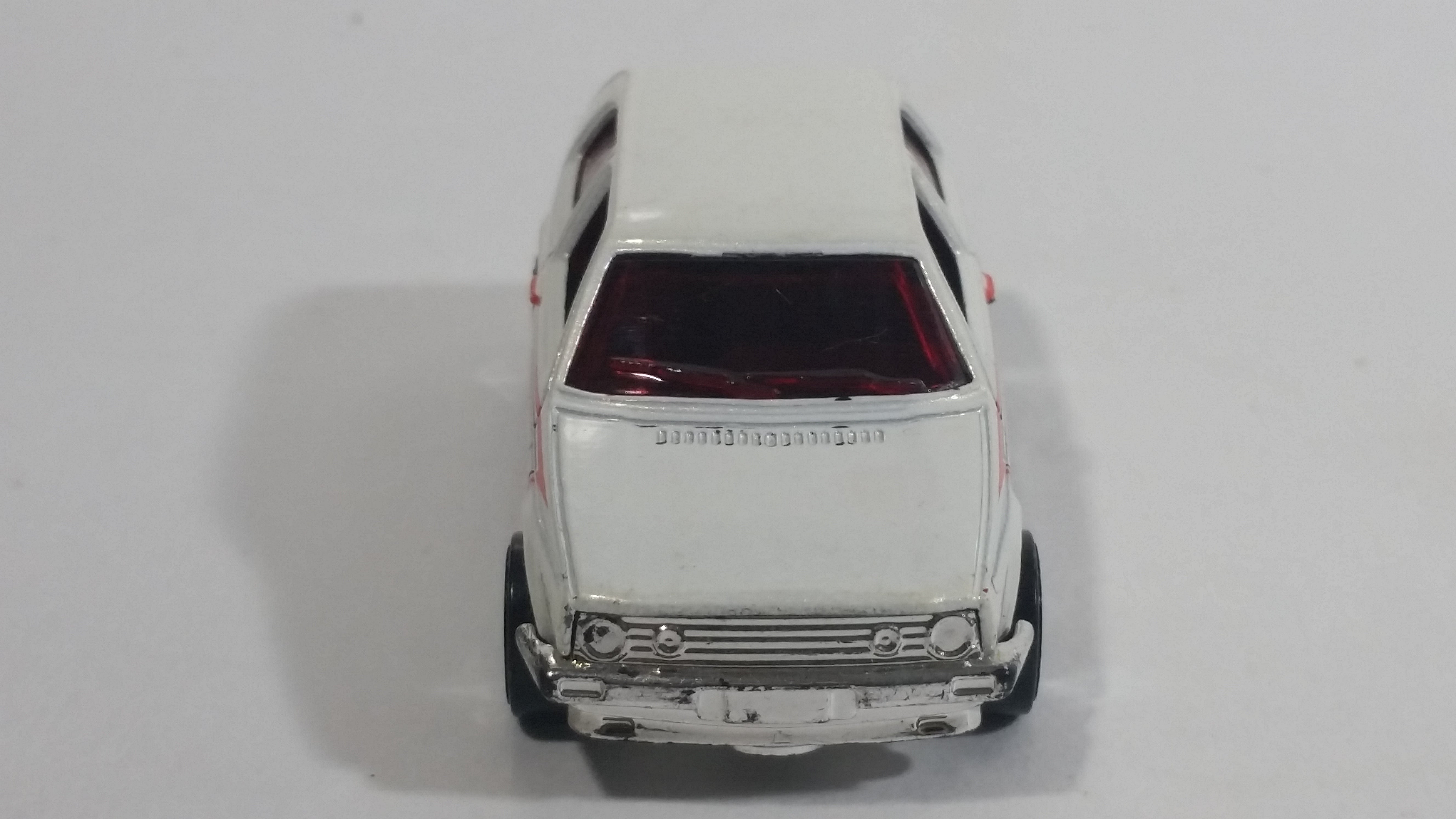 2009 Hot Wheels VW Golf GTI White Die Cast Toy Car Vehicle 11