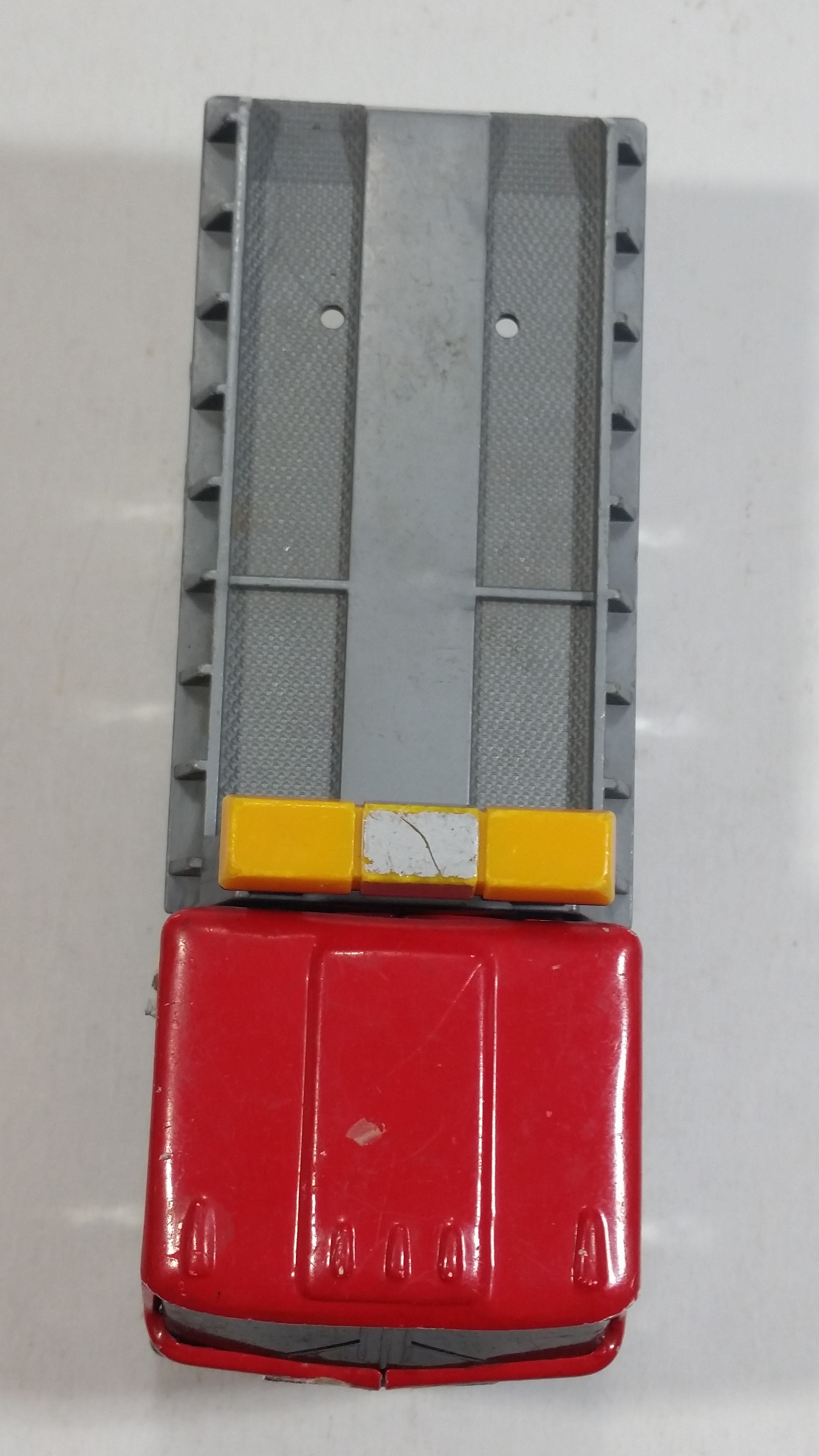 Vintage 1980 Buddy L Mack Semi Good Year #7 Flatbed Tow Truck Red and Grey Pressed Steel and Plastic Toy Car Wrecking Salvage Vehicle - Macau 16