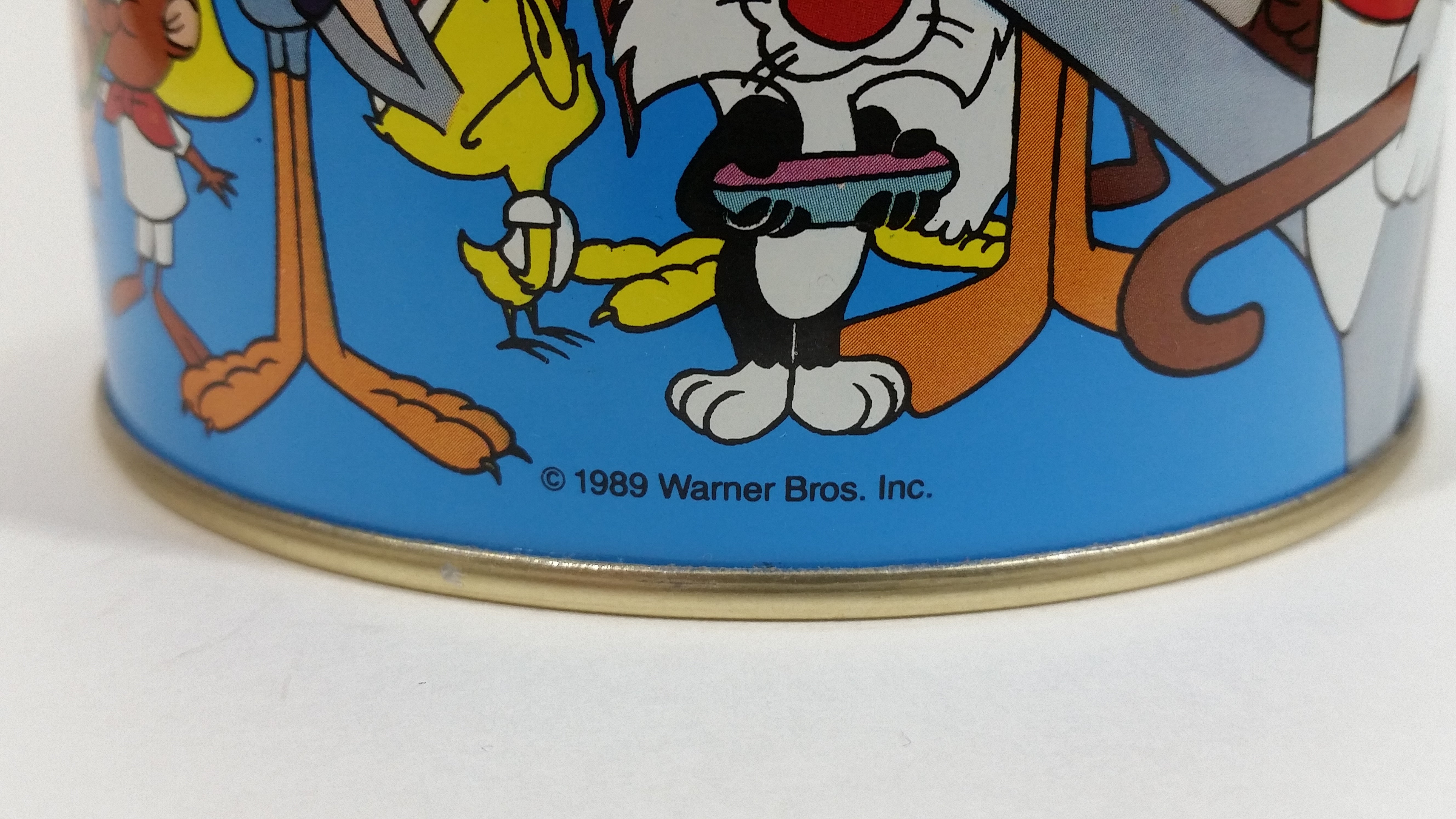 1989 Warner Bros Looney Tunes Happy Birthday Bugs Bunny 50th Anniversary Brach's Jelly Beans Tin Canister Cartoon Collectible 10