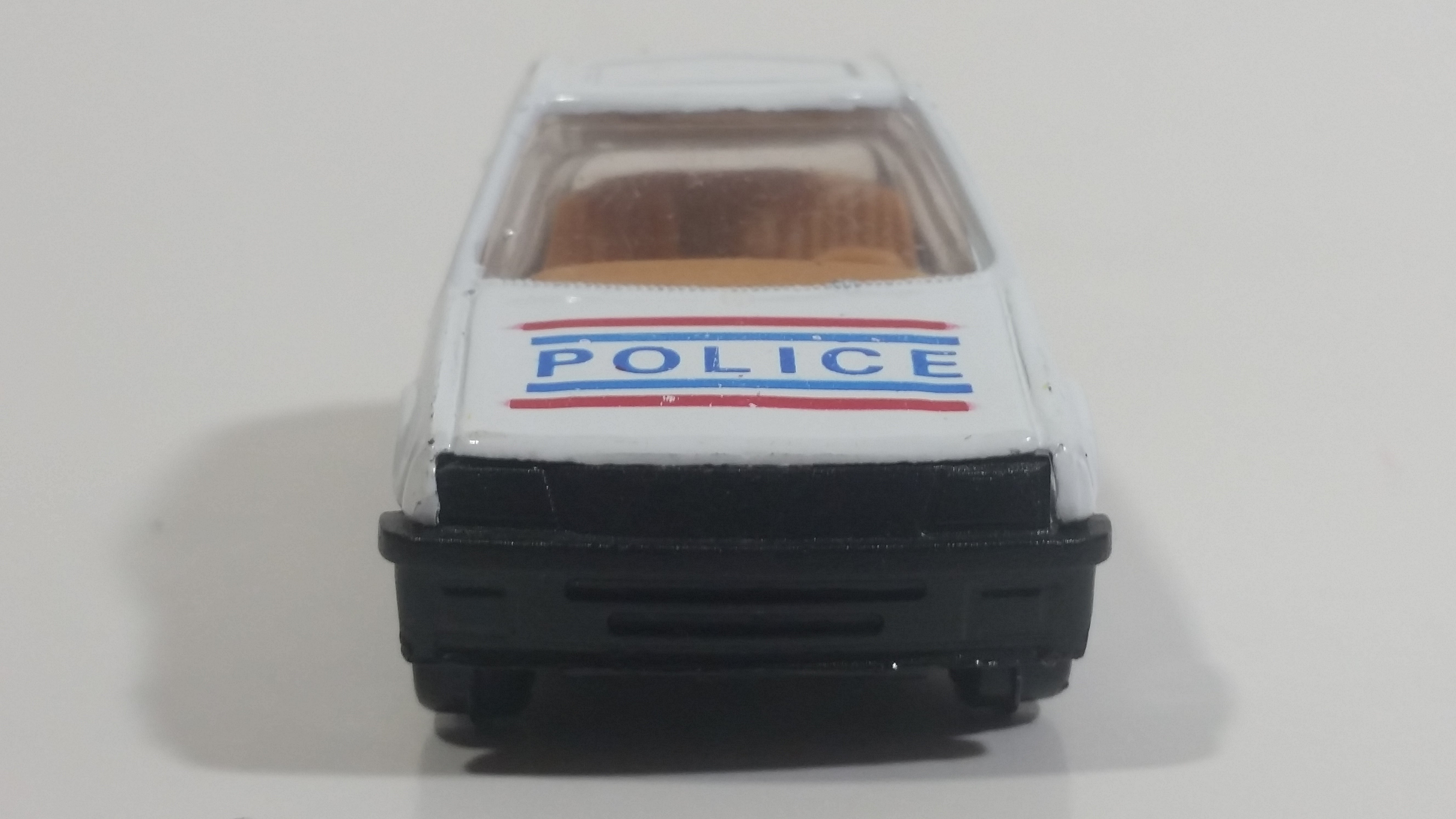 Very Rare HTF Sohbi Volkswagen VW Golf Police Cop White Die Cast Toy Car Emergency Rescue Vehicle 3